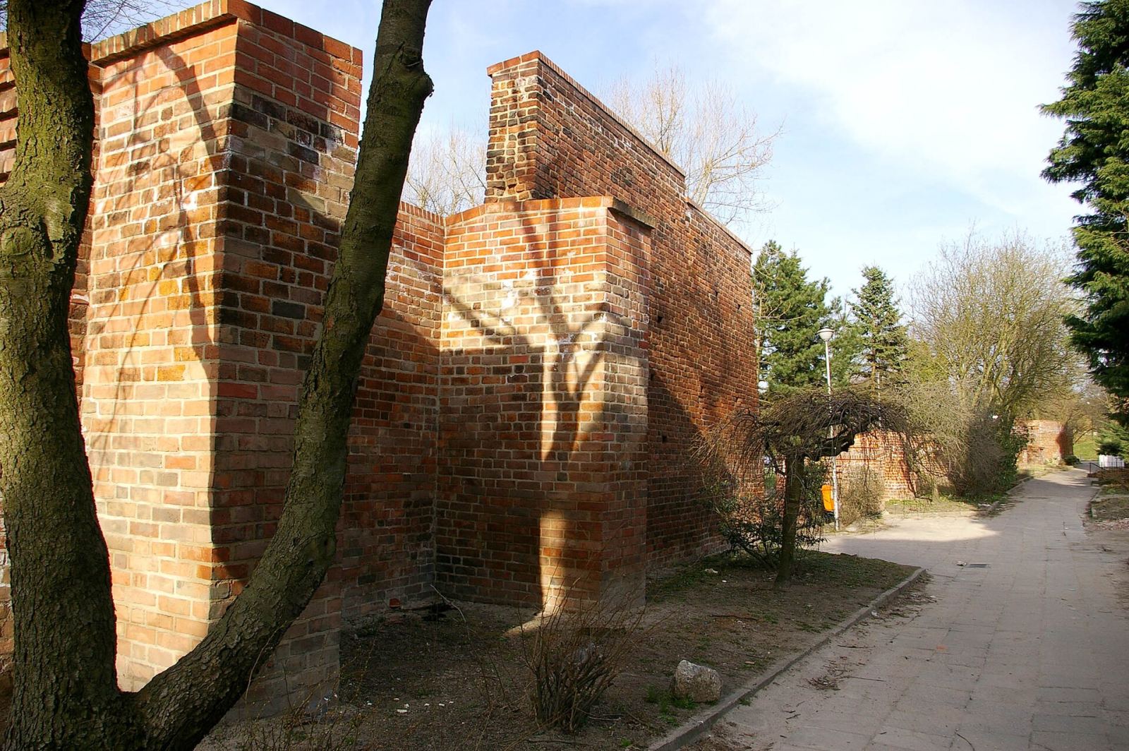 Pozostałości murów obronnych, Koszalin