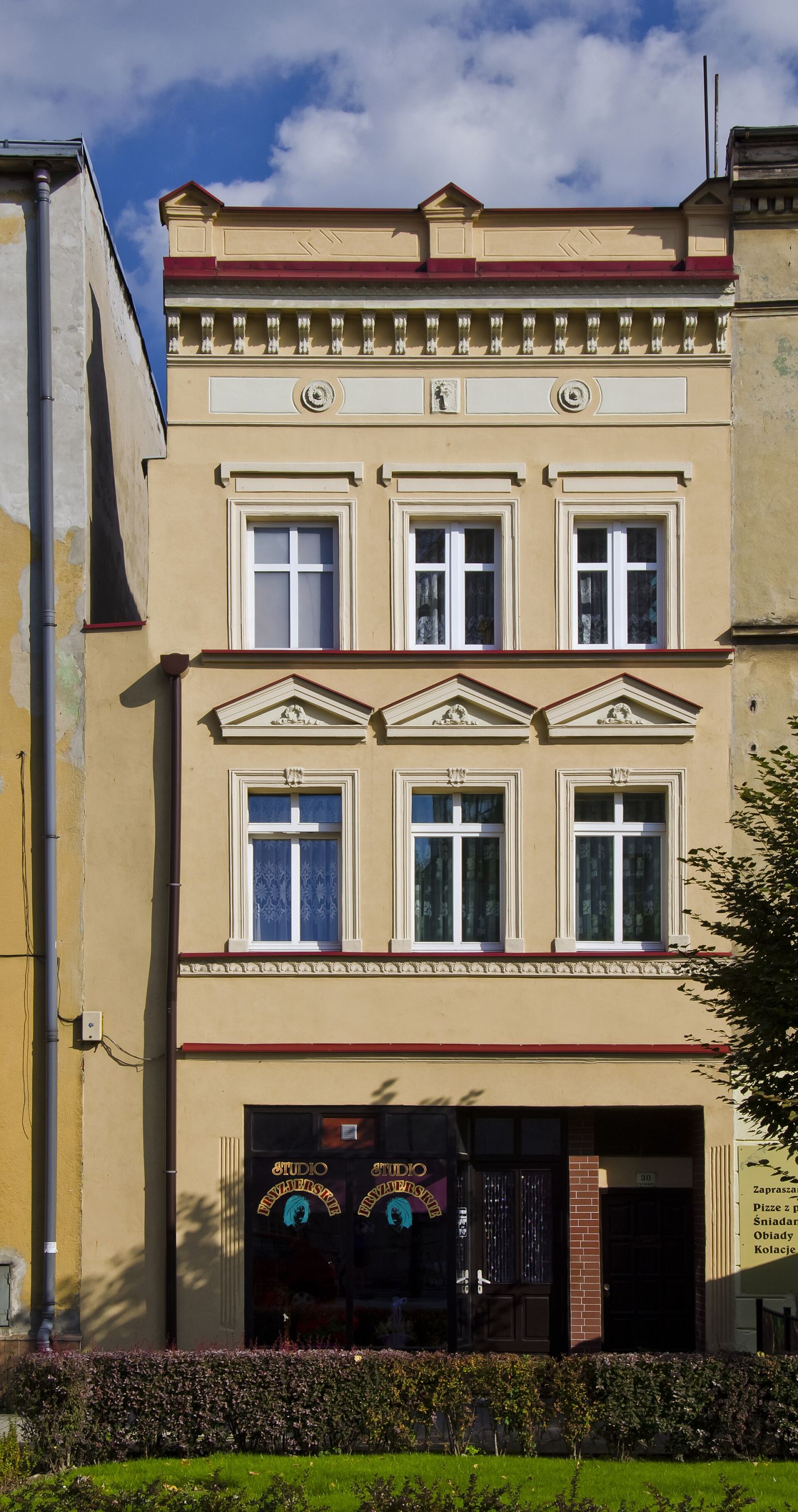 Dom, Mirsk