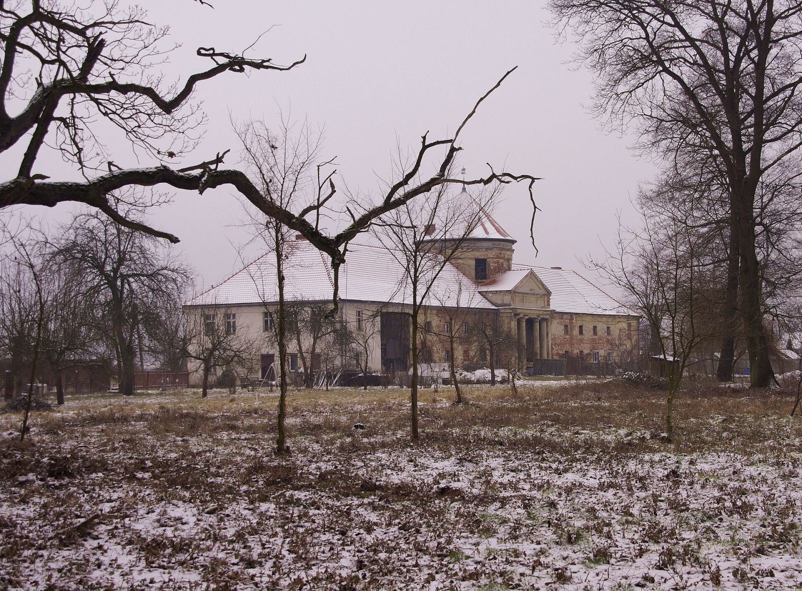 Oranżeria, Laski