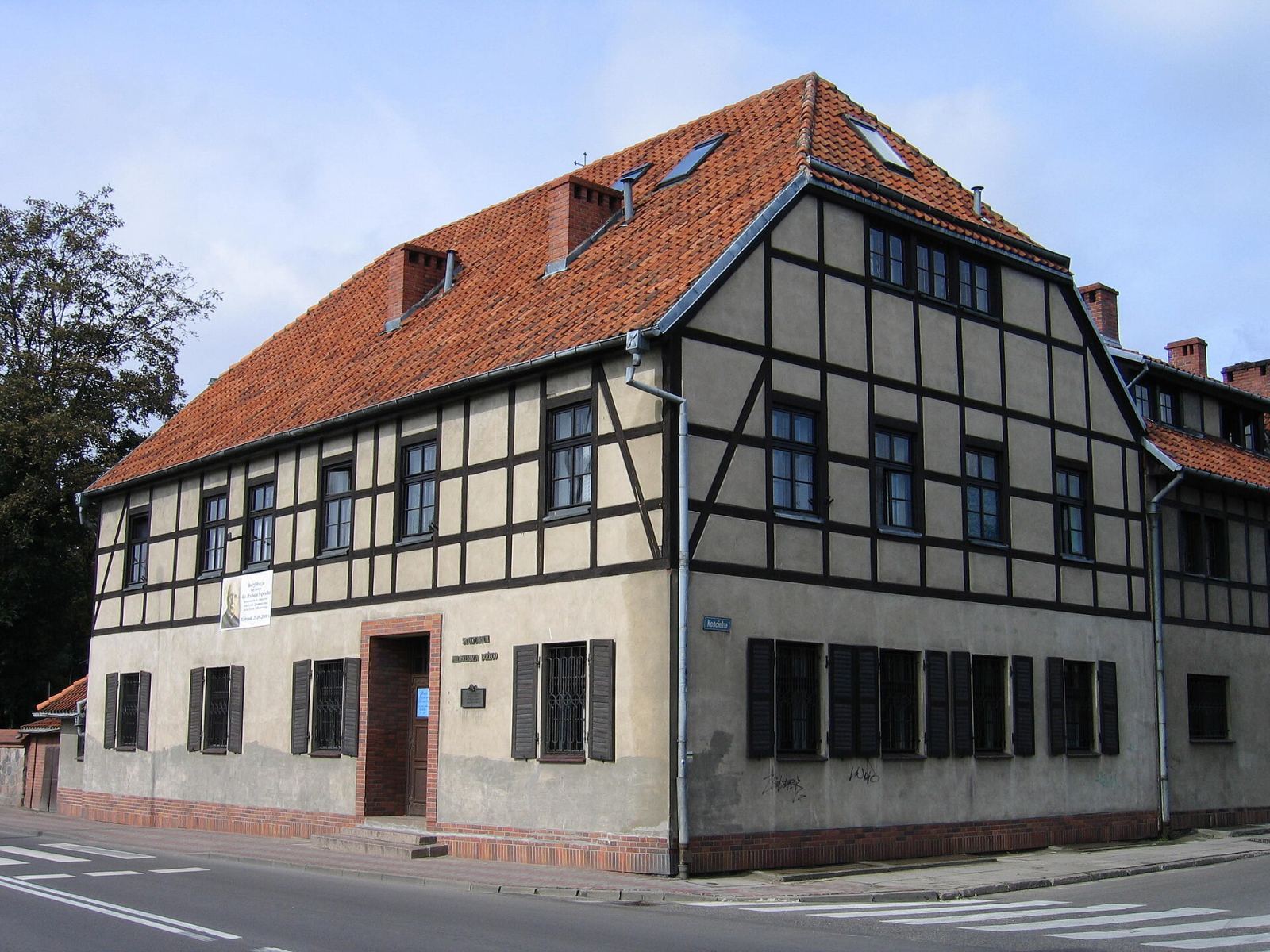 Dom, ob. klasztor Sióstr Jezusa Miłosiernego, Myślibórz