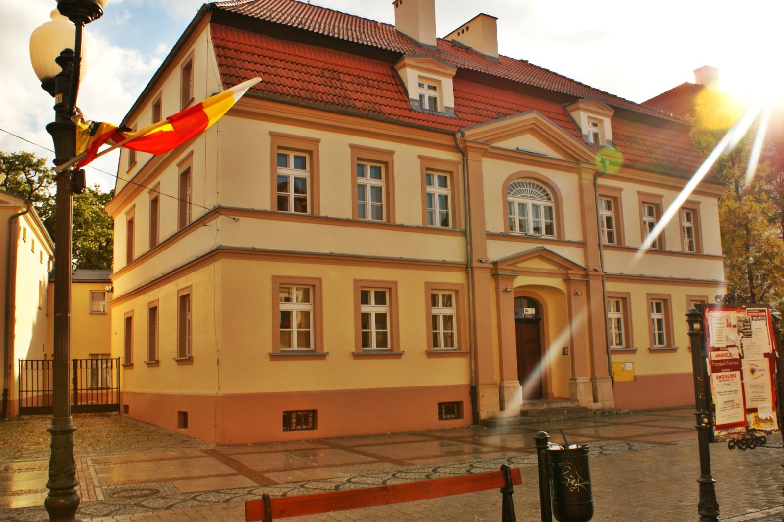 Oficyna pałacowa, Jelenia Góra