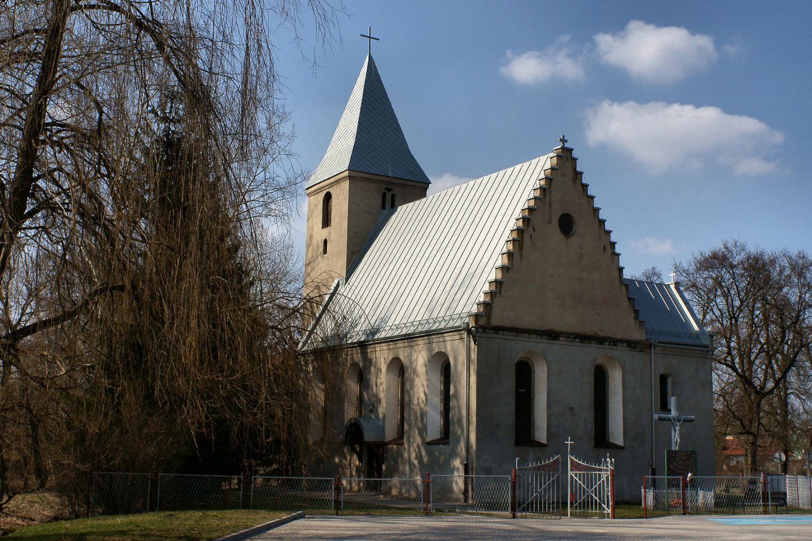 Kościół pw. św. Marii Magdaleny, Komorniki