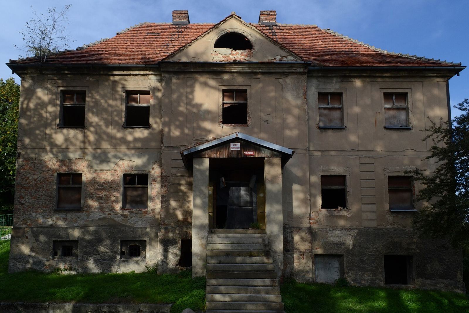 Plebania, Połomia