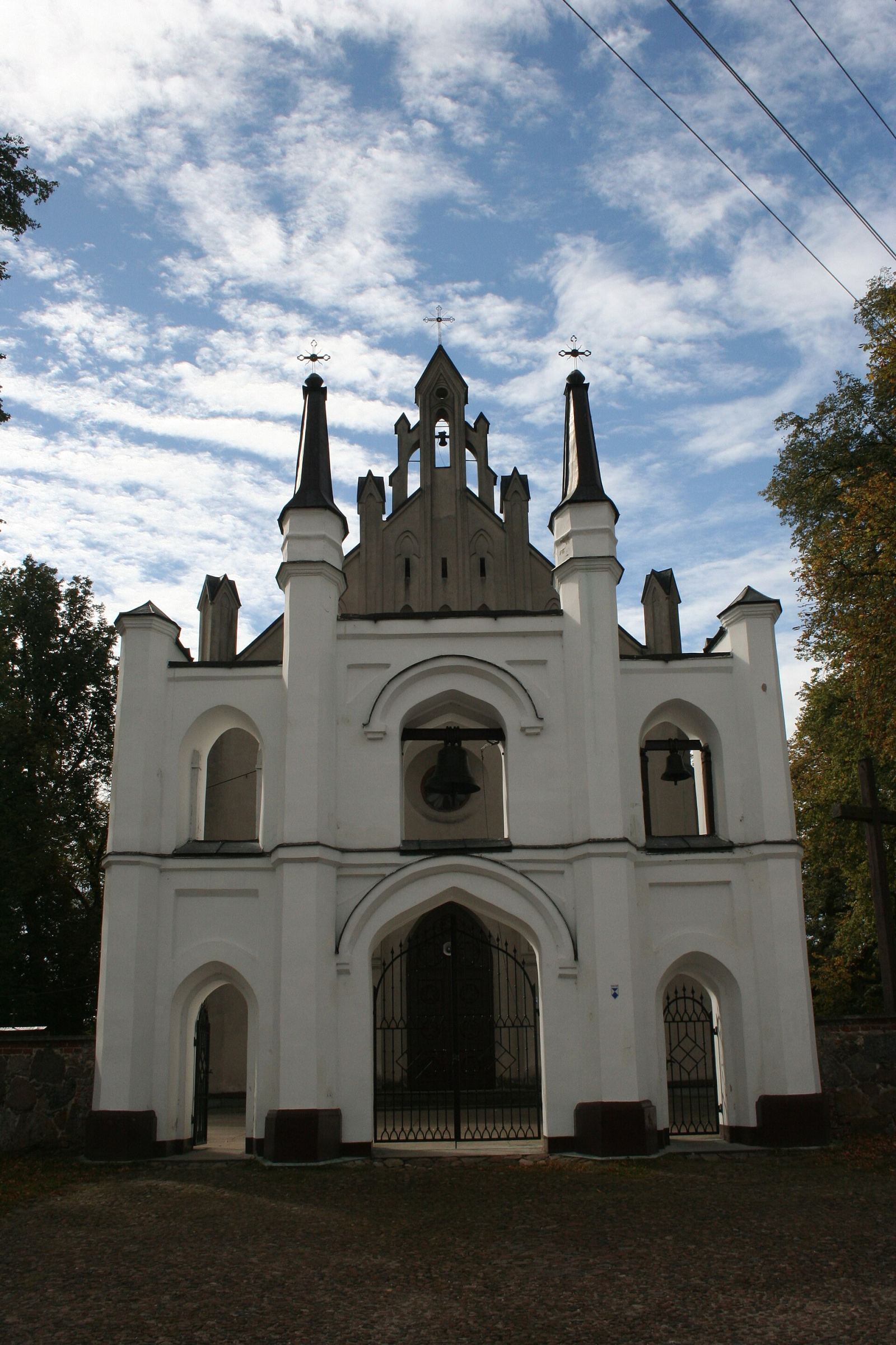 Dzwonnica bramna, Huszlew