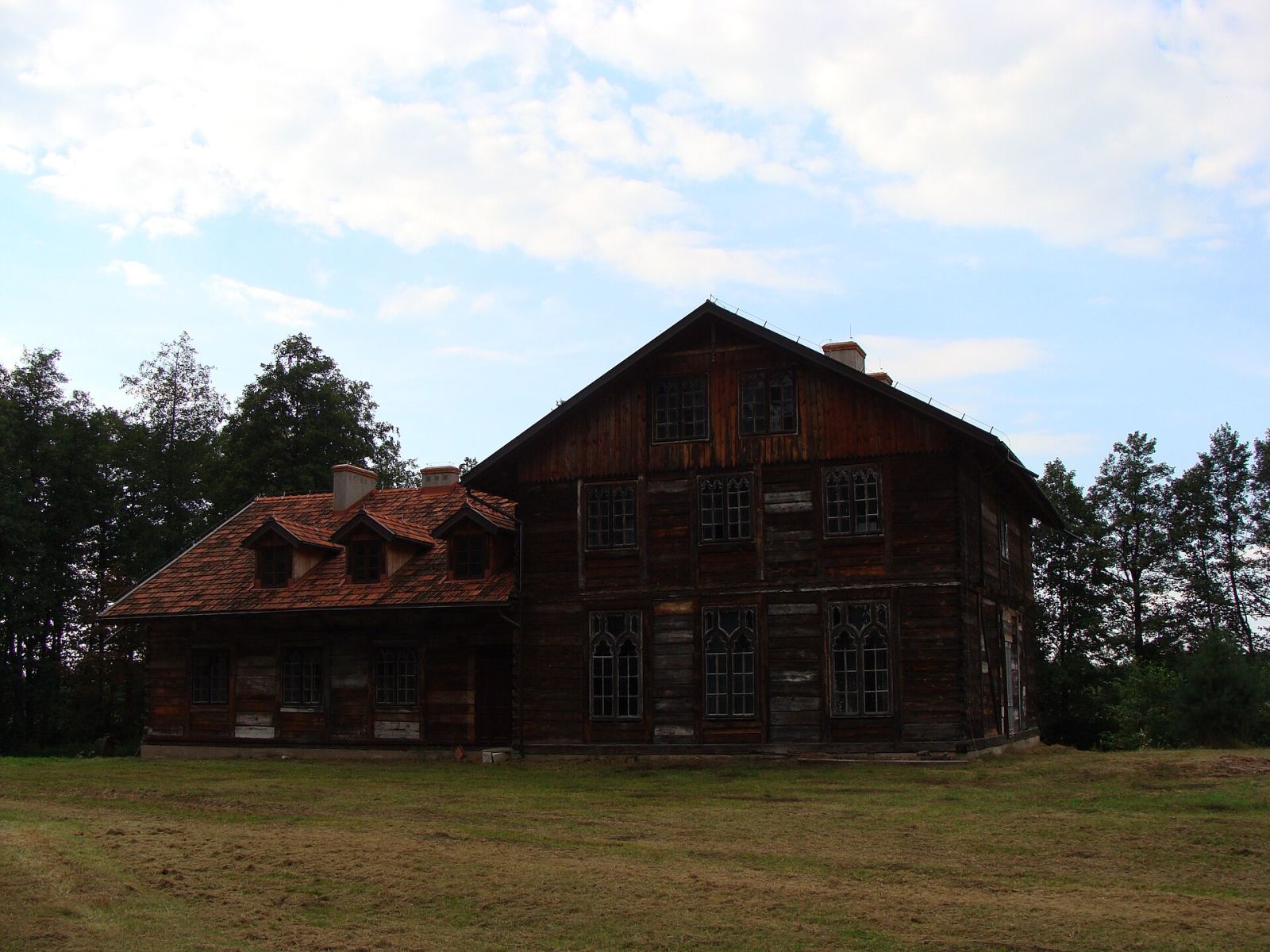 Dom, Mężenin