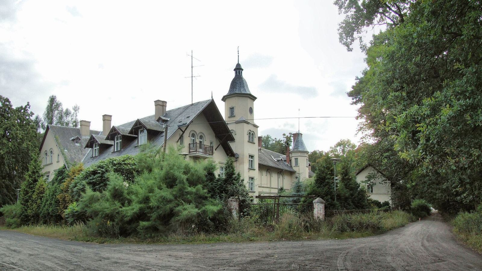 Pałac myśliwski, Klenica