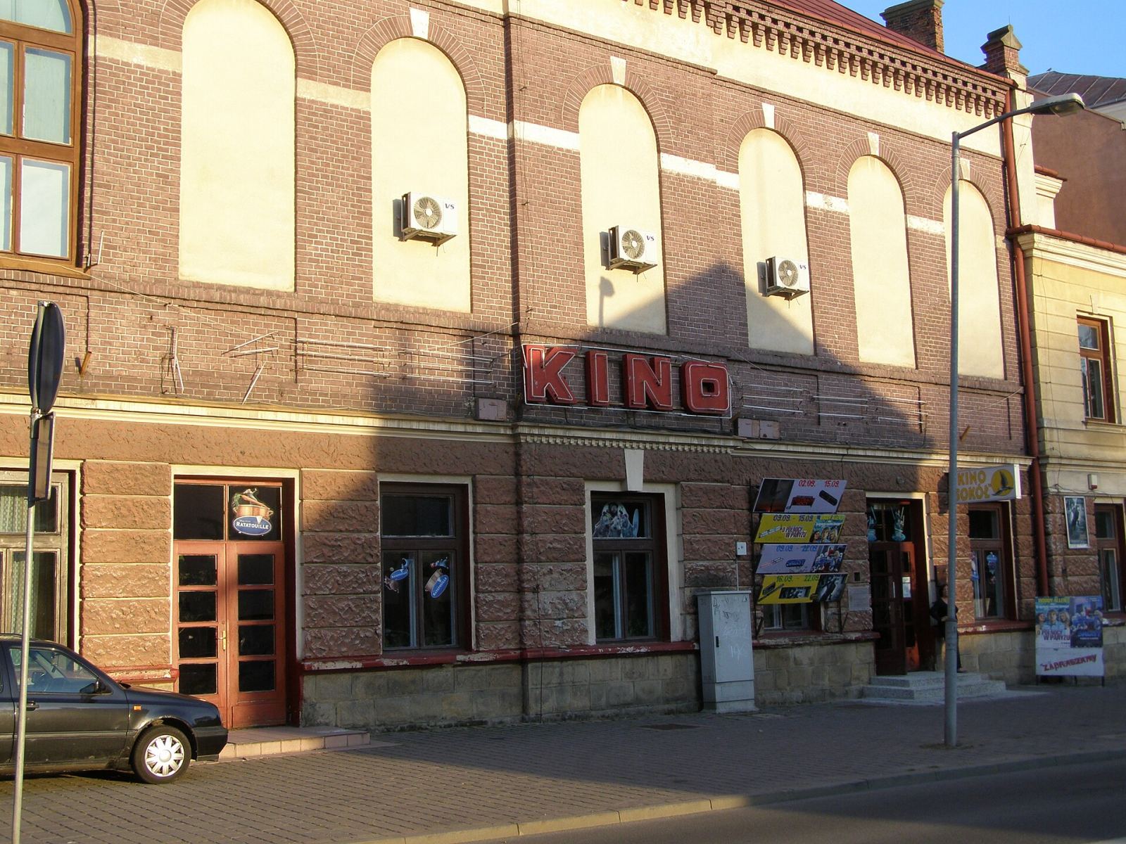Gmach Sokoła, Krosno