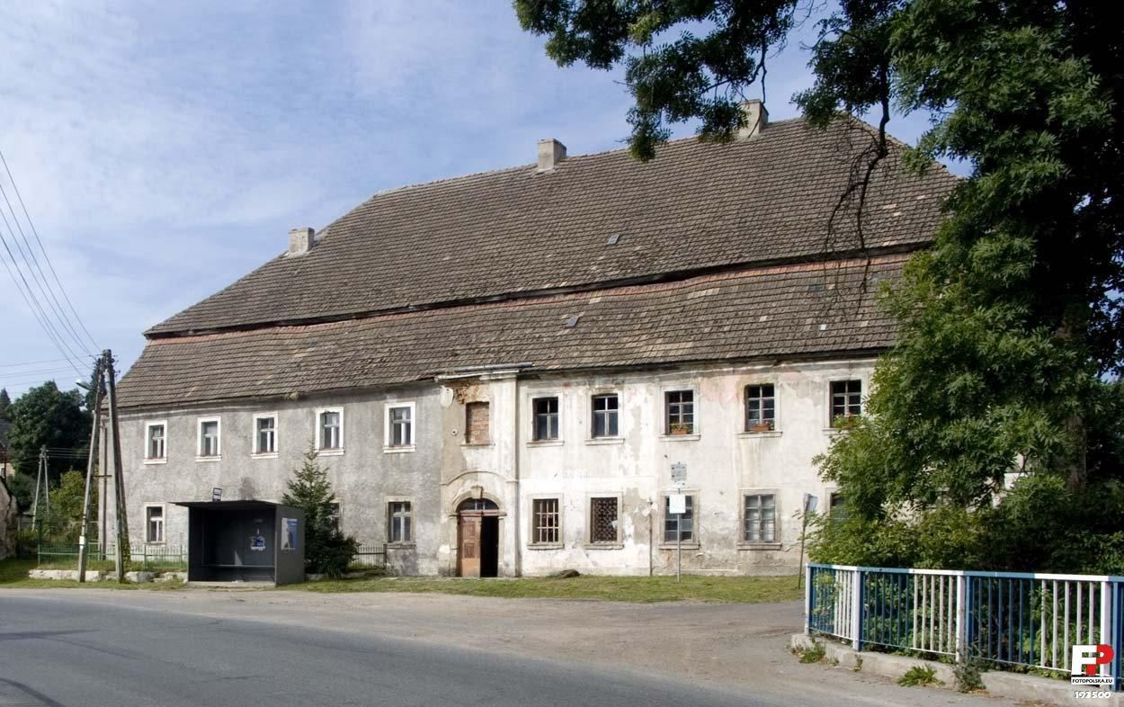 Zajazd, ob. dom mieszkalny, Dziwiszów