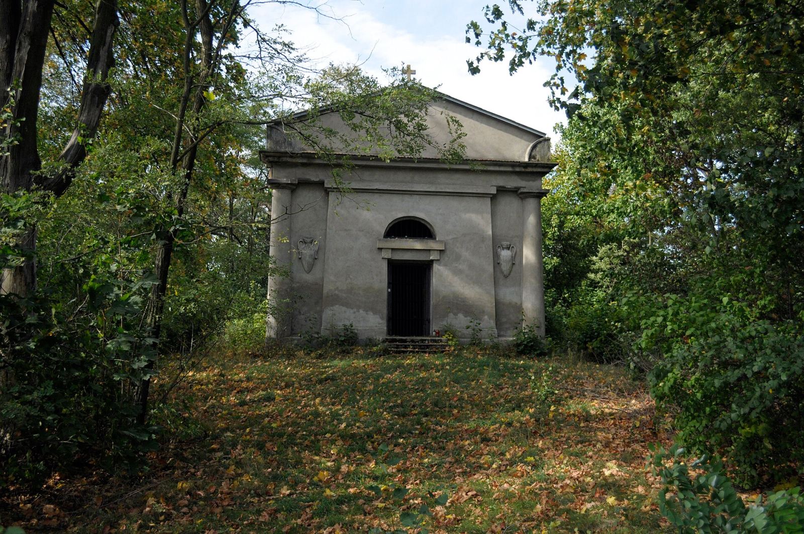 Kaplica grobowa Gąsiorowskich, Gołębiów