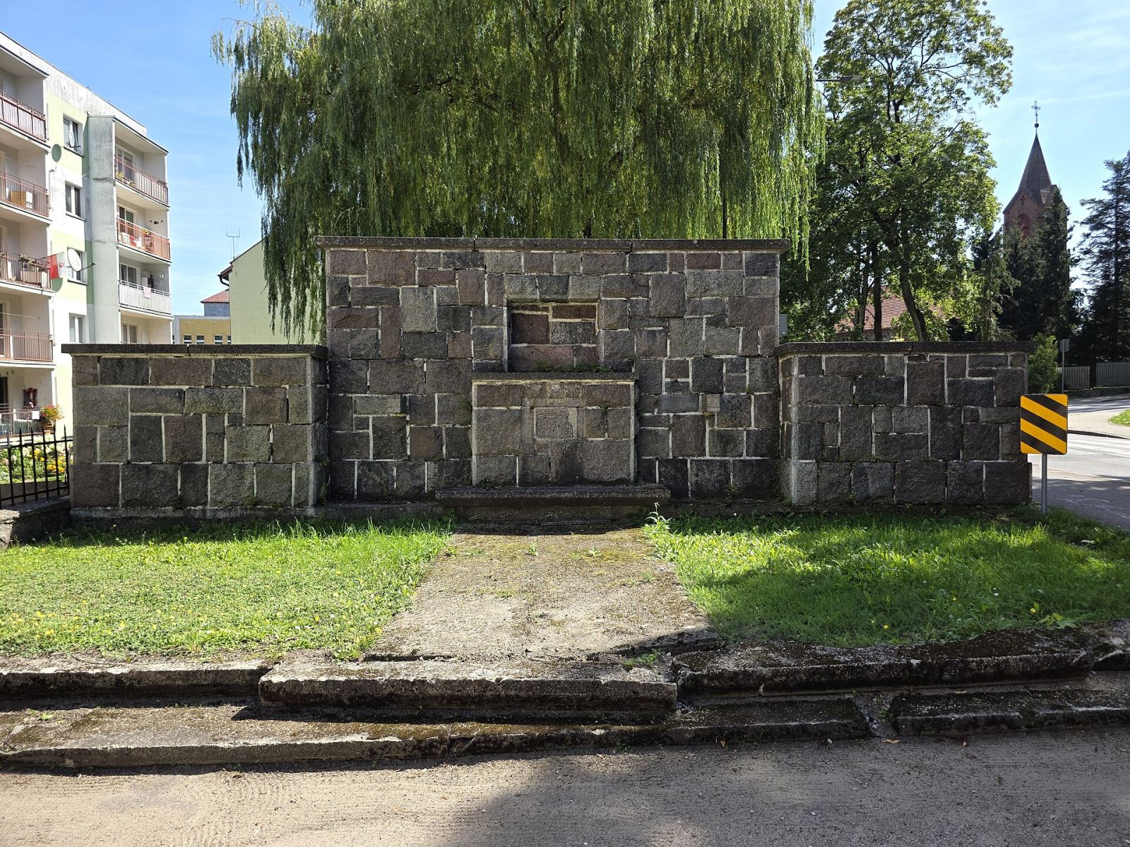 Pomnik ku pamięci starosty Freiherra von Mirbach, Nidzica