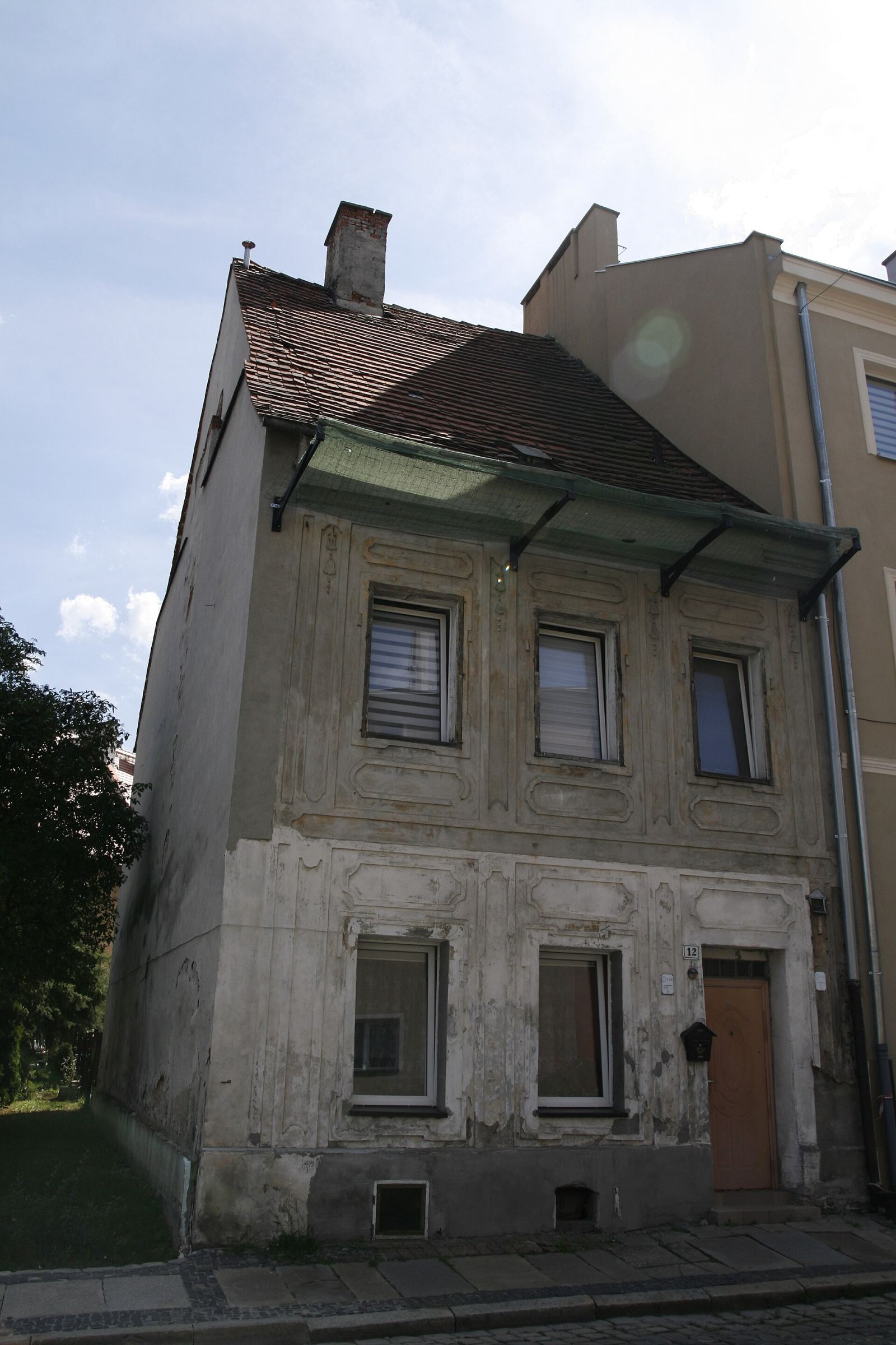 Dom, Brzeg
