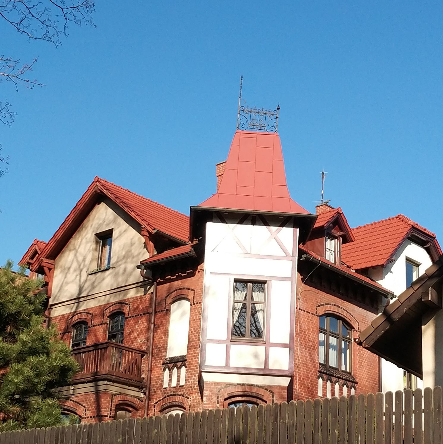 Willa, Mikołów