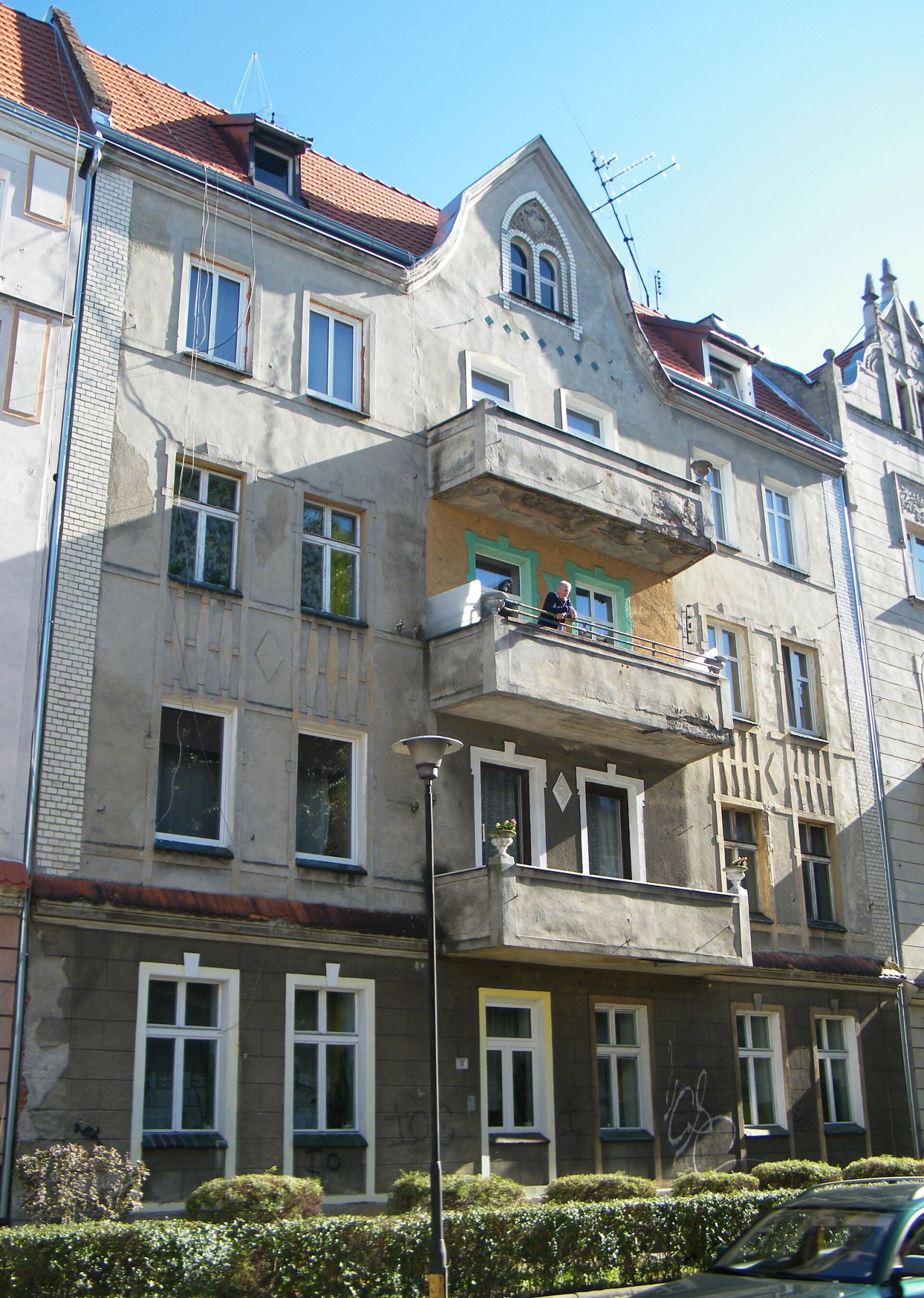 Dom, Brzeg