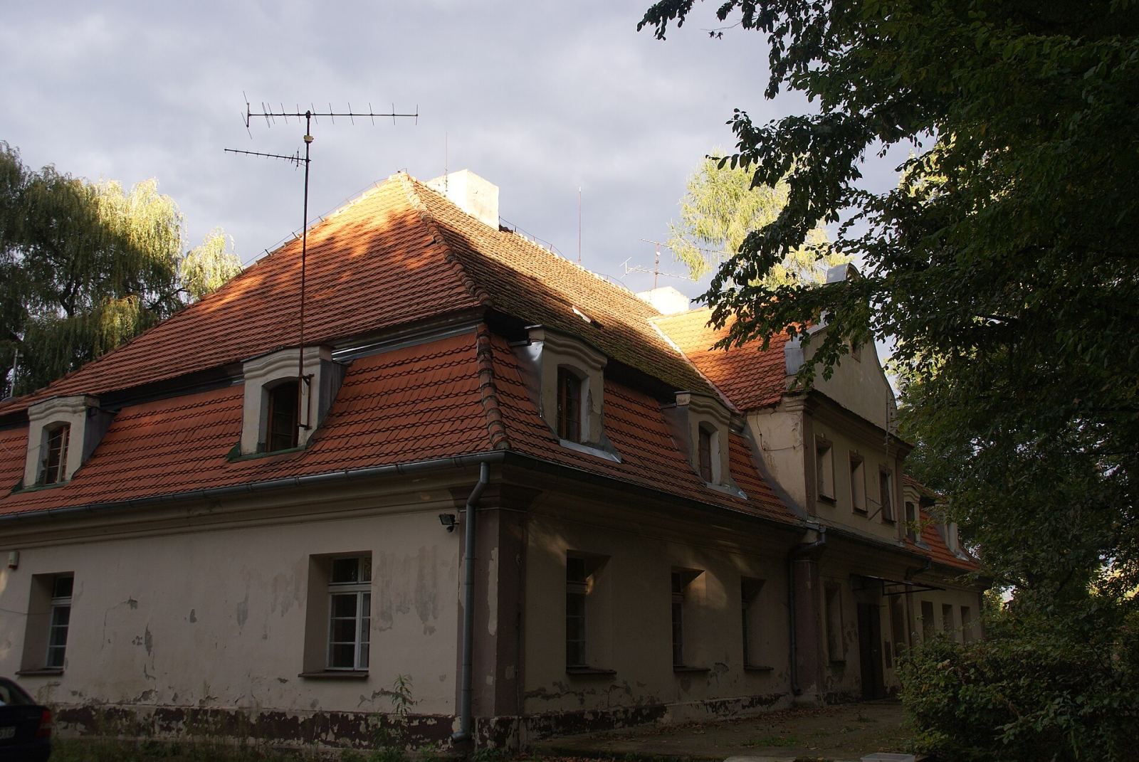 Dwór, Stary Tomyśl