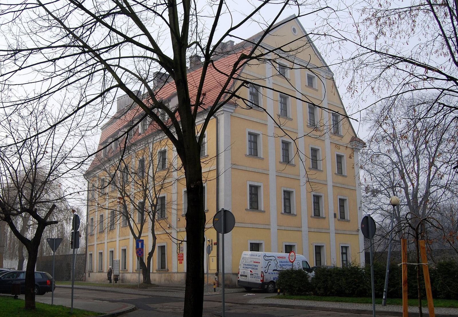 Dom Pod Okrętem, Lubań
