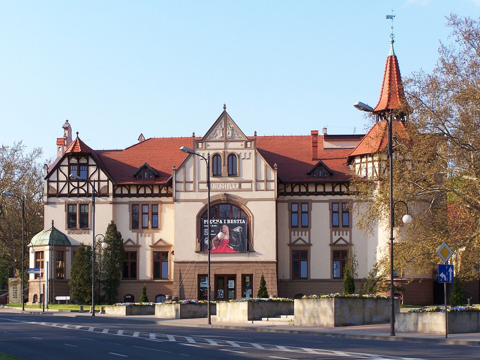 Willa, ob. budynek dyrekcji Teatru Nowego, Zabrze