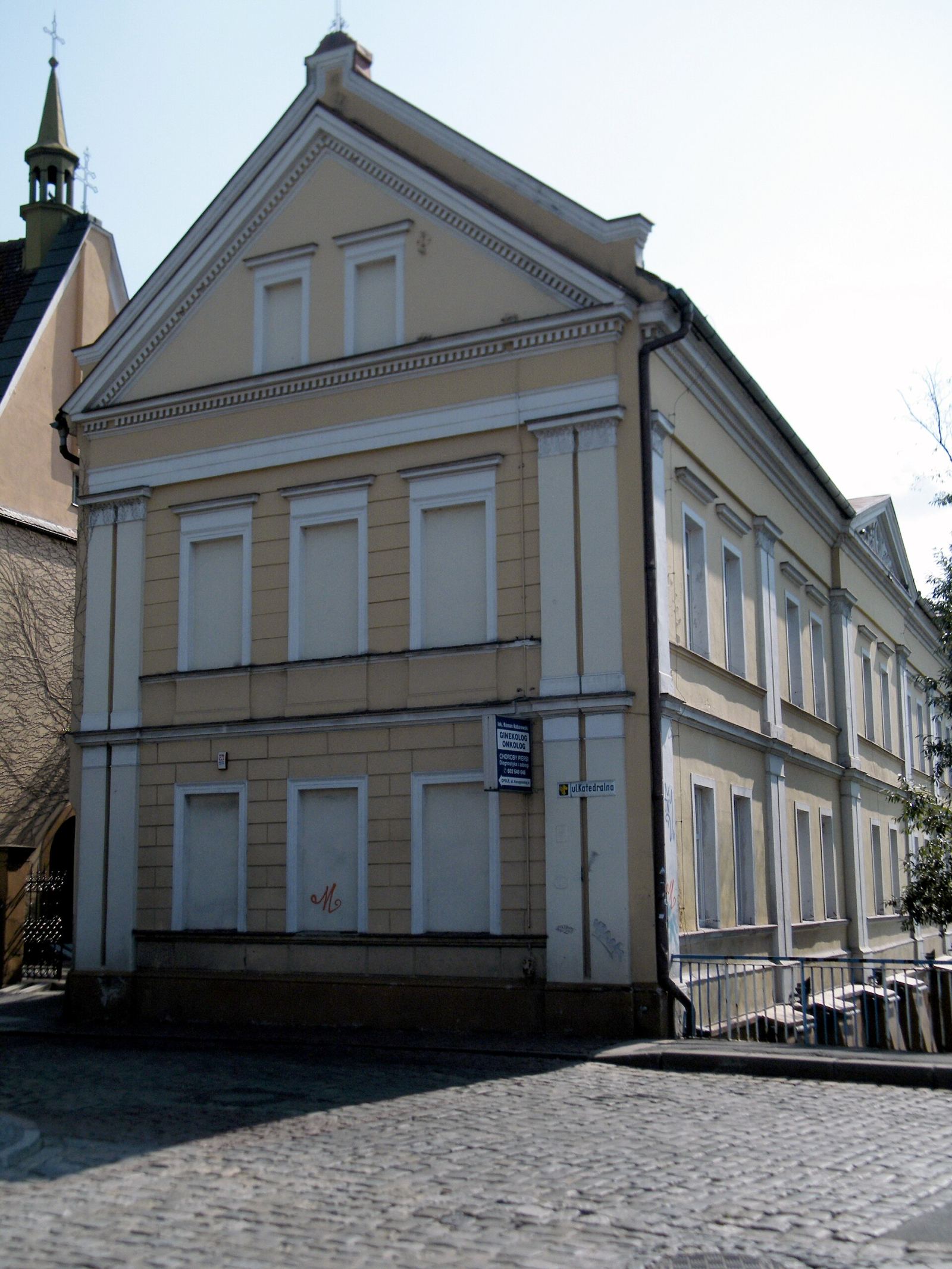 Szpital św. Aleksego, ob. siedziba Caritas, Opole