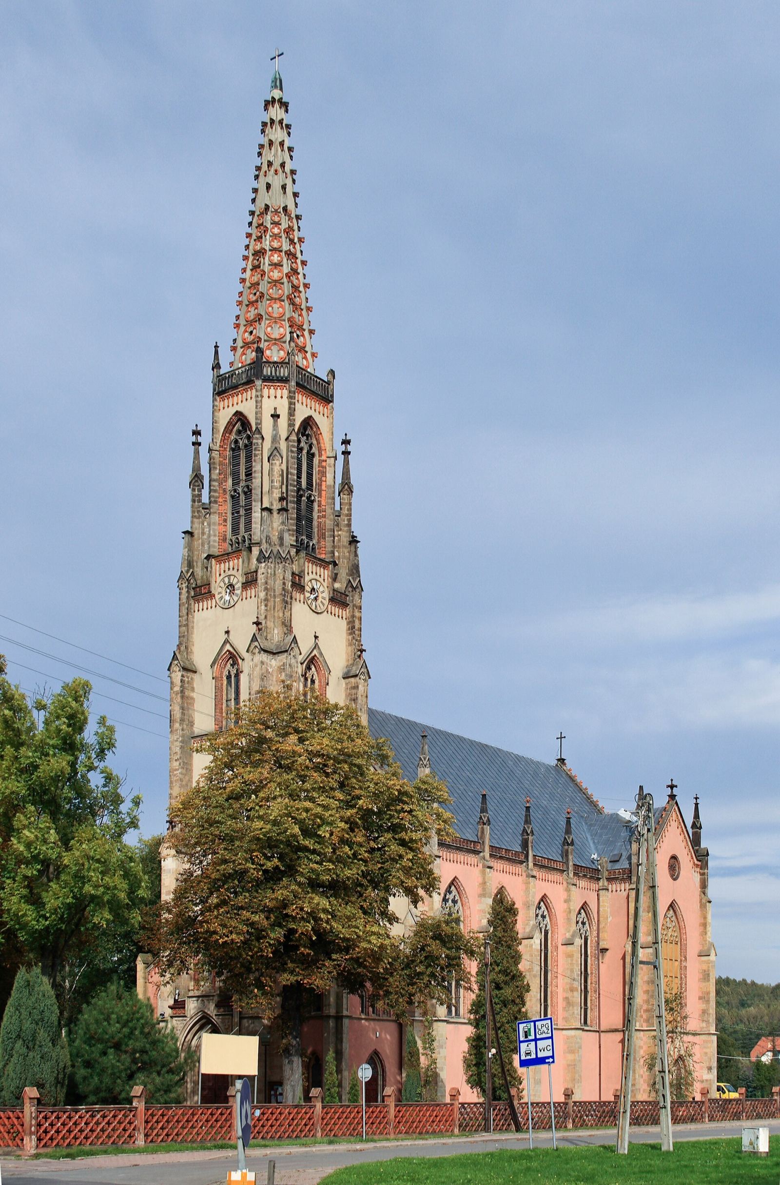 Kościół parafialny pw. Niepokalanego Poczęcia Najświętszej Marii Panny, Bogatynia
