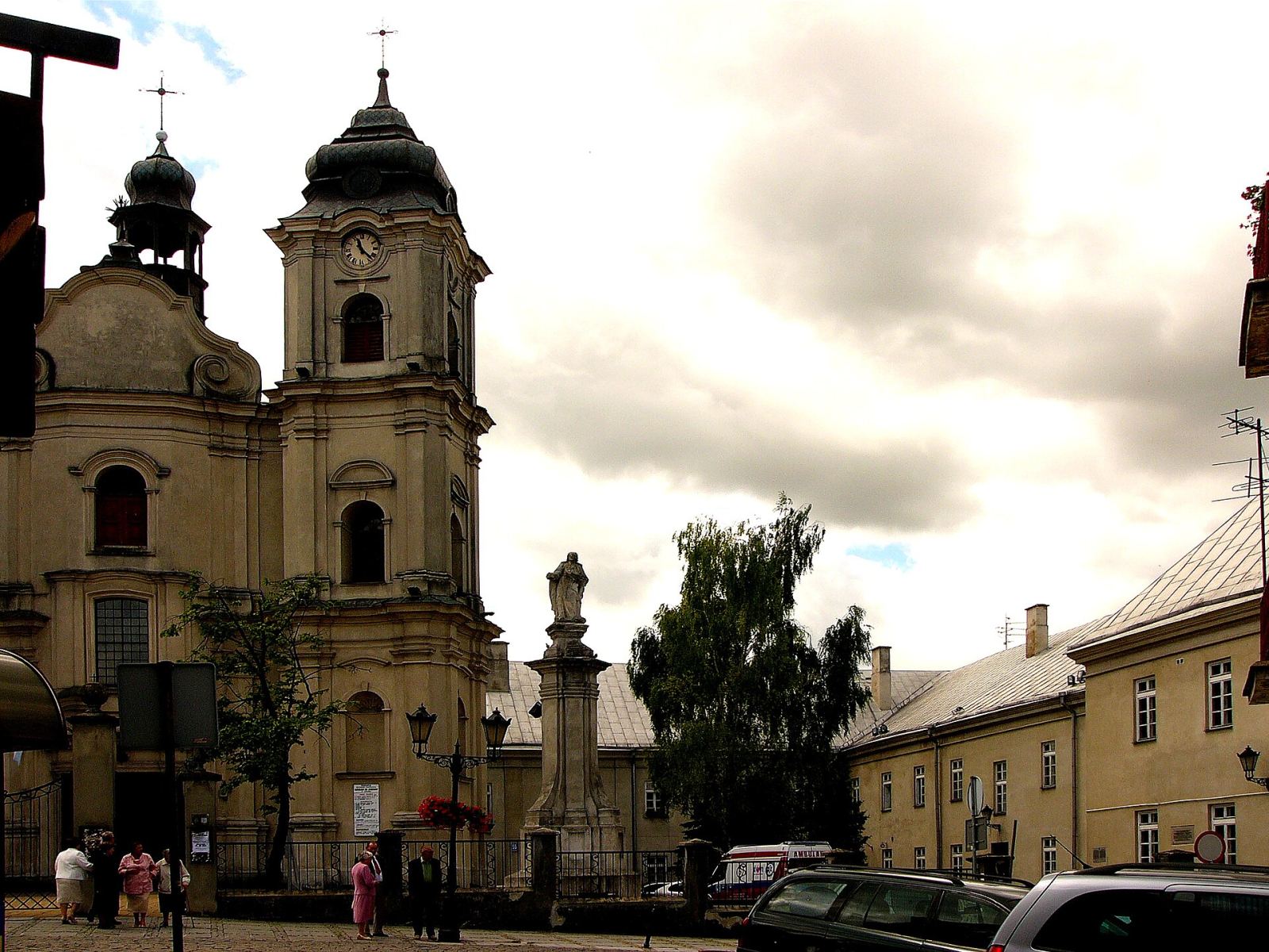 D. zespół klasztorny Pijarów, Chełm