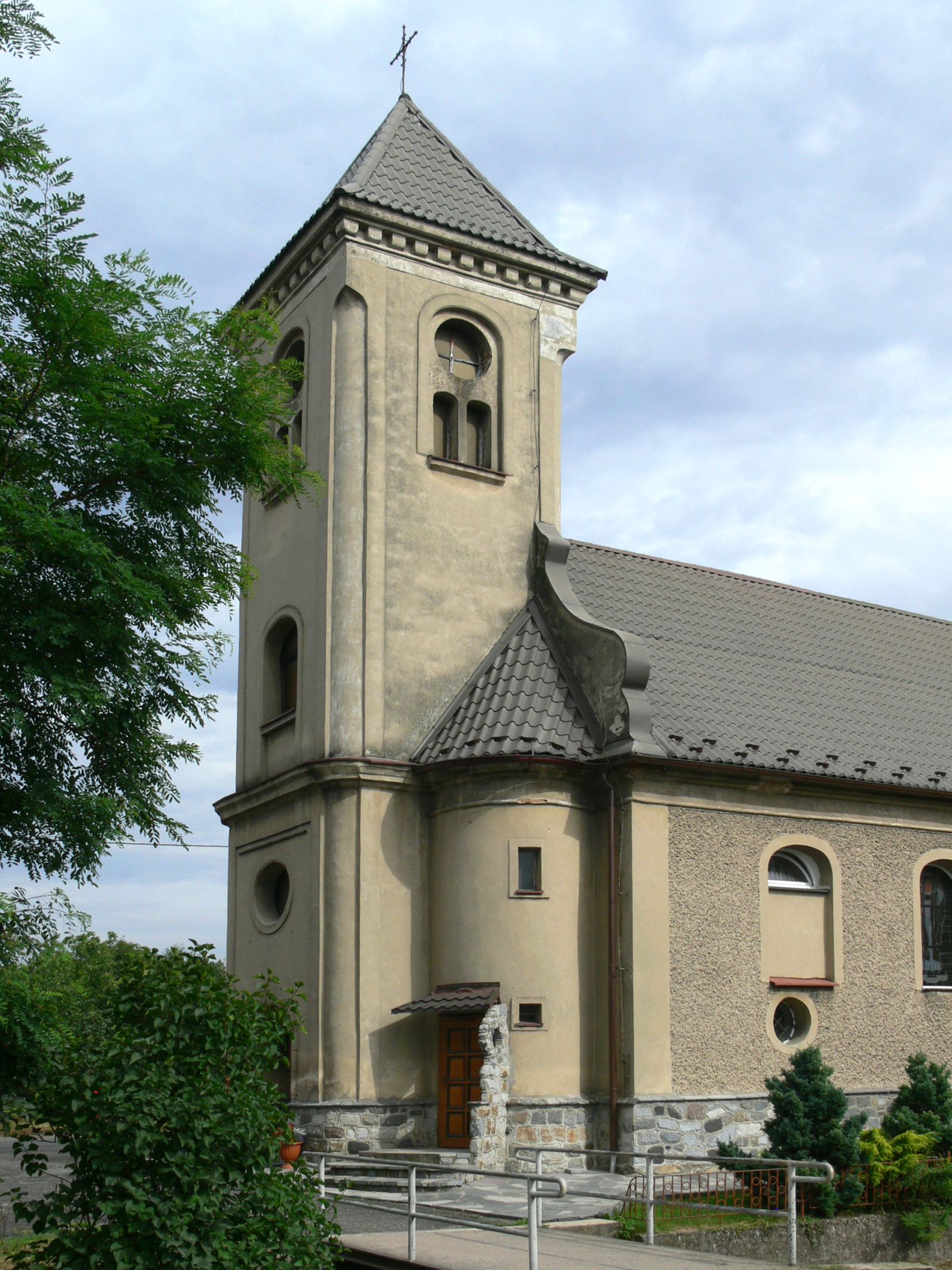 Kościół filialny pw. Wniebowzięcia Najświętszej Marii Panny, Kubice