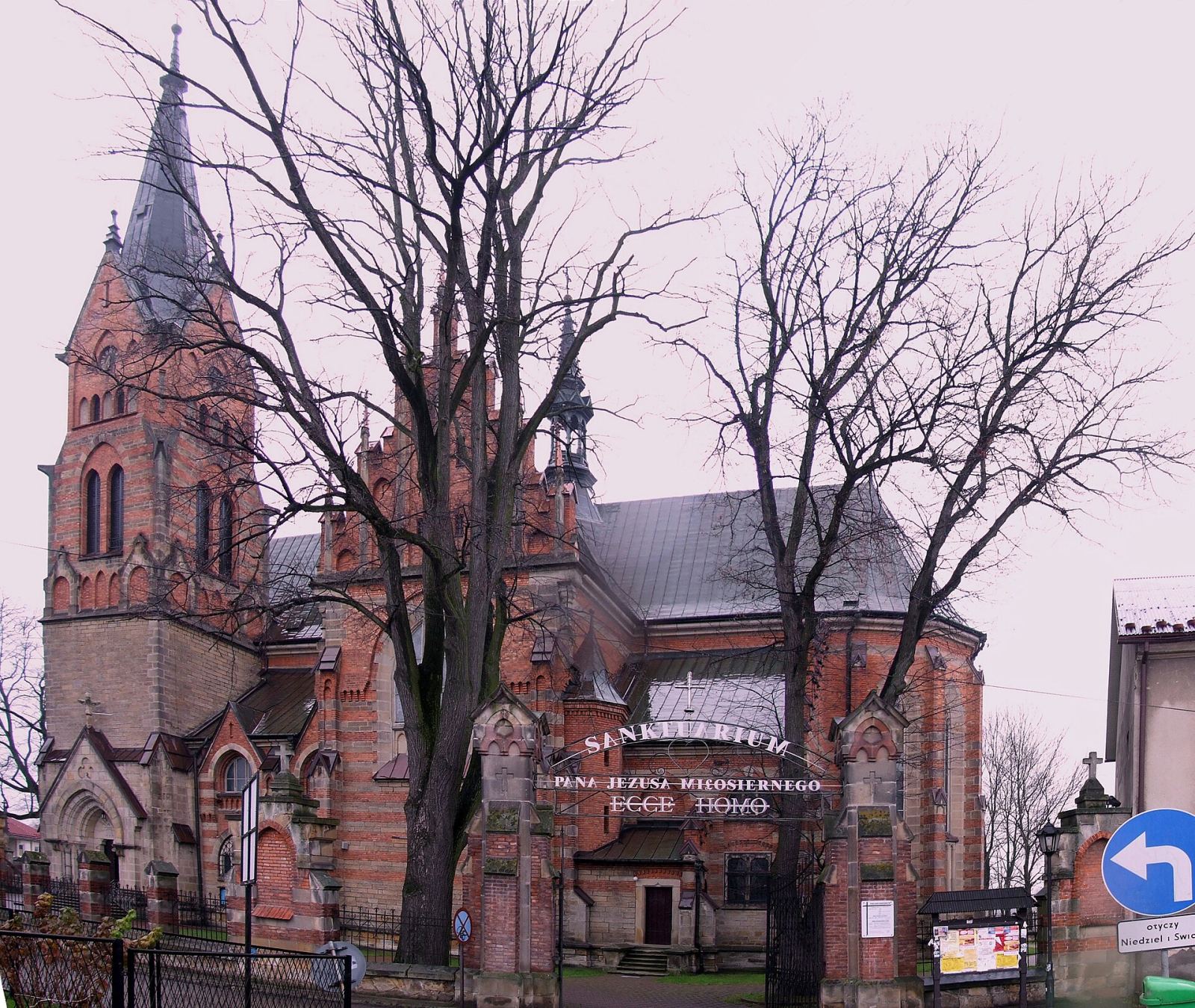 Kościół parafialny pw. św. Andrzeja Apostoła, Ciężkowice