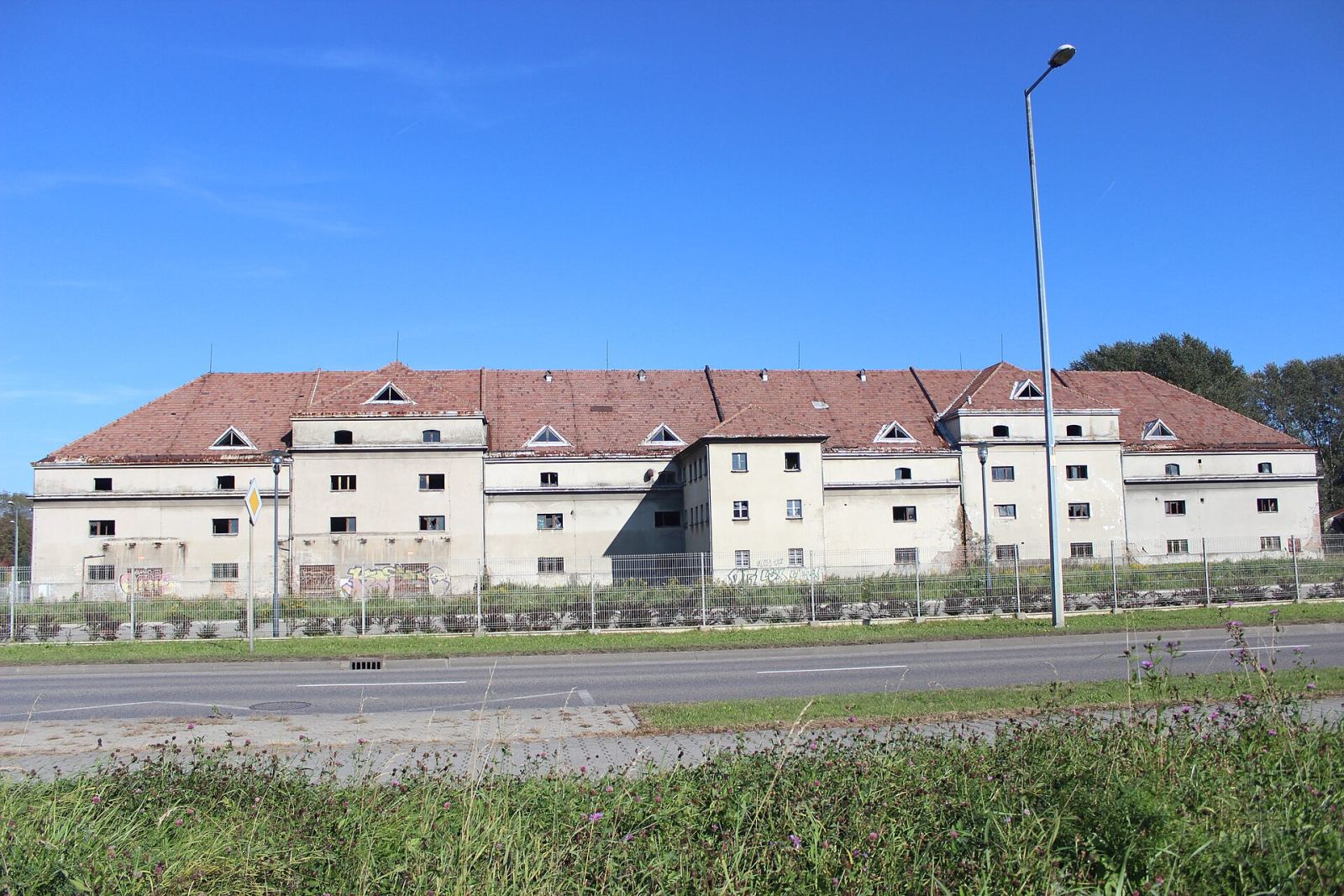 Zespół budynków d. zakładów tytoniowych, w latach 1940-1944 część obozu koncentracyjnego, Oświęcim