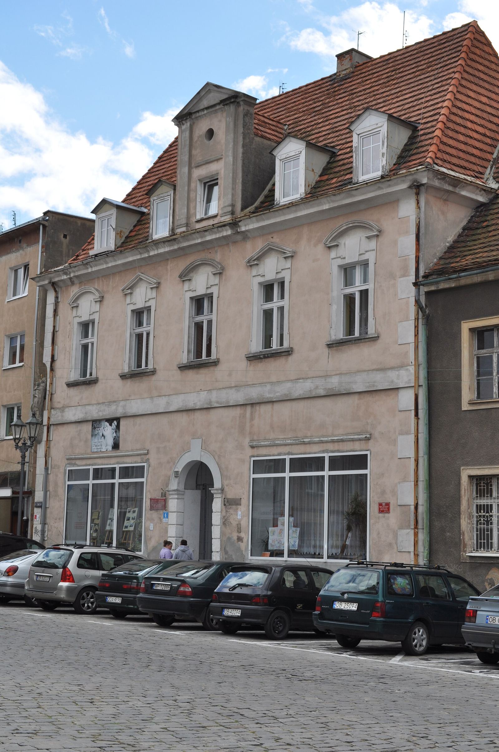 Dom, Brzeg