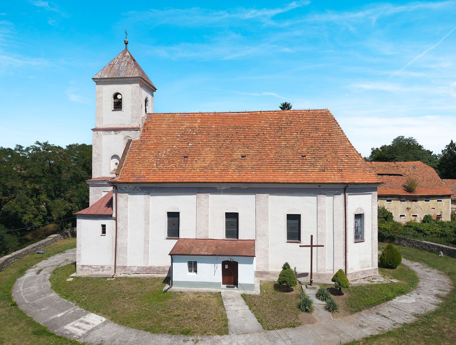Kościół parafialny pw. św. Mikołaja, Lubiatów