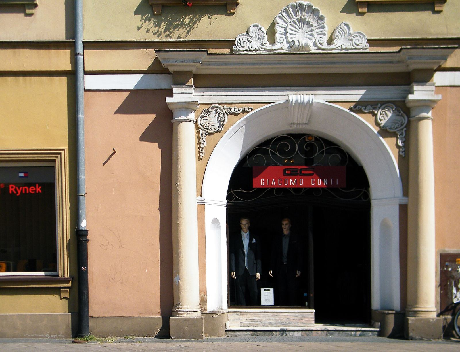 Brama przejazdowa, Opole