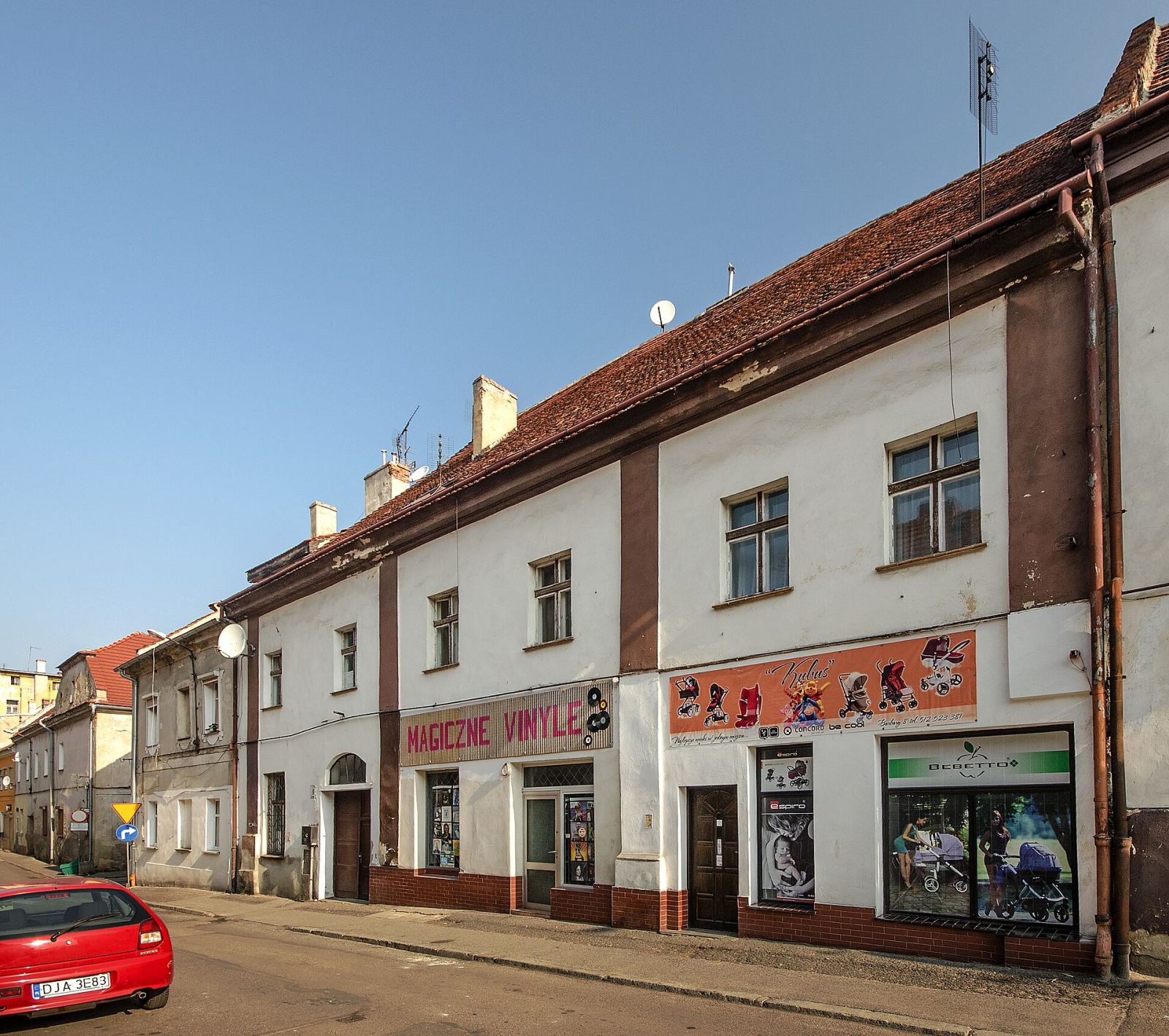 Dom, Jawor