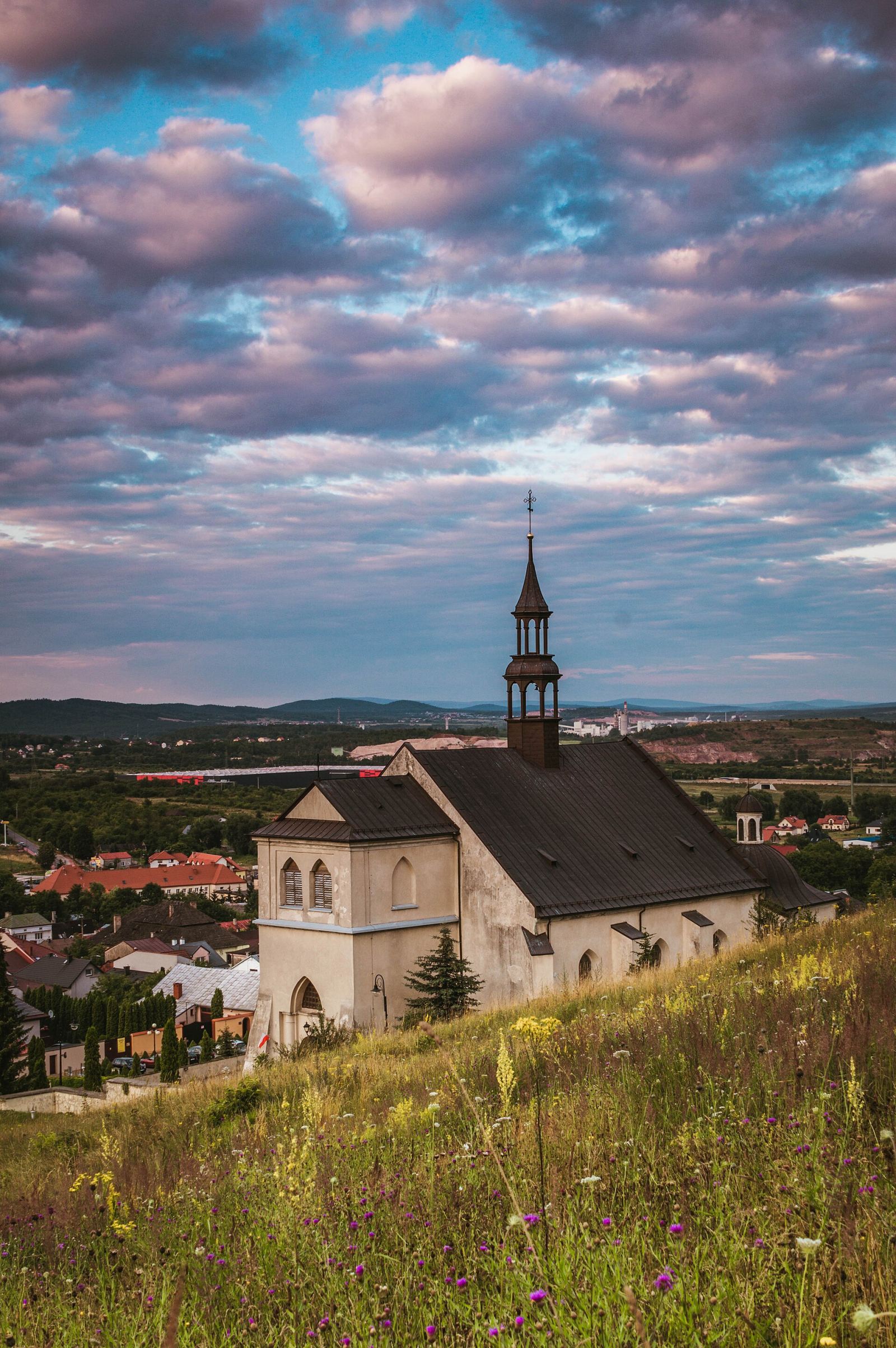 Zespół kościoła parafialnego pw. św. Bartłomieja, Chęciny