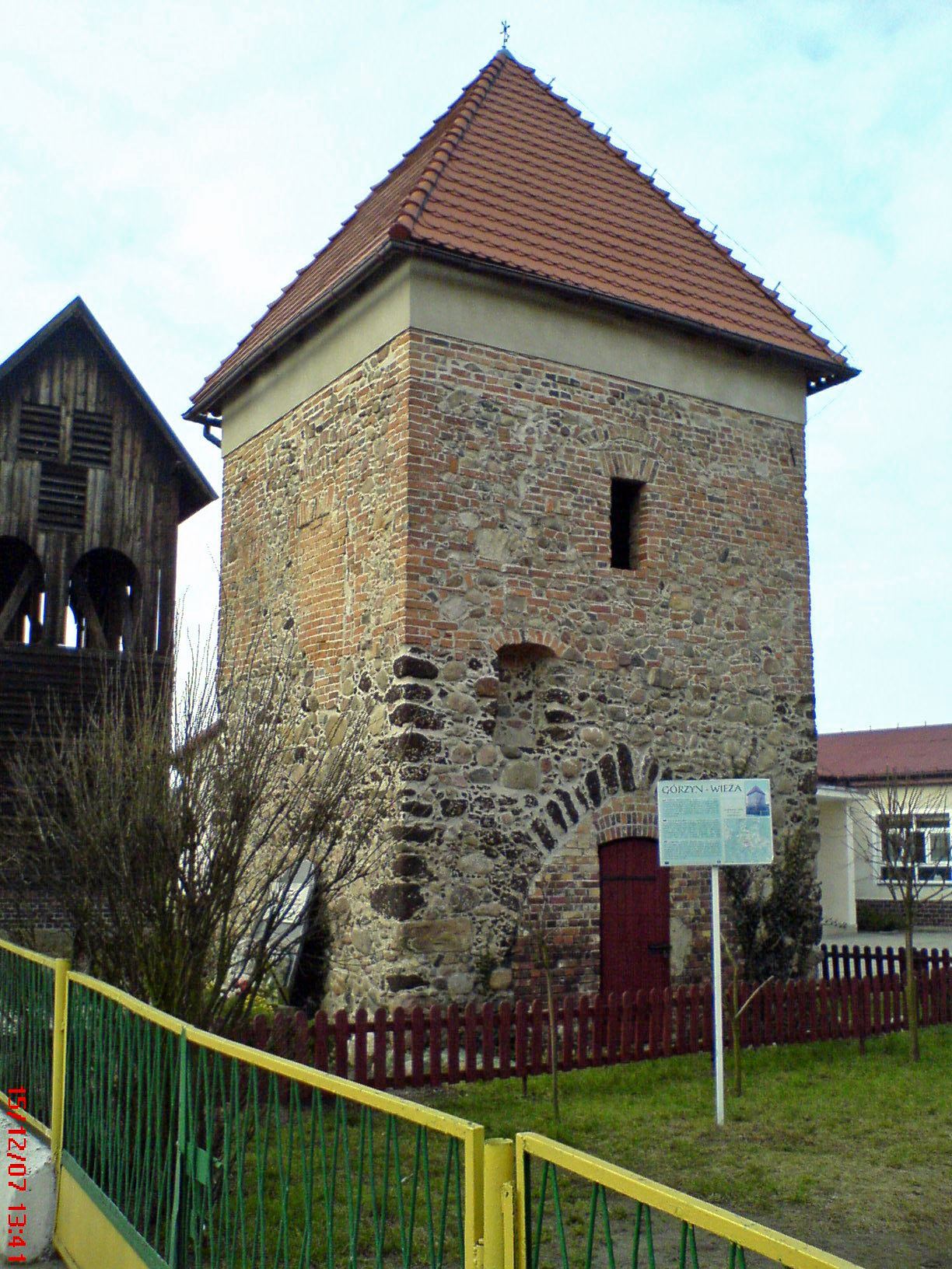 Wieża więzienna, Górzyn