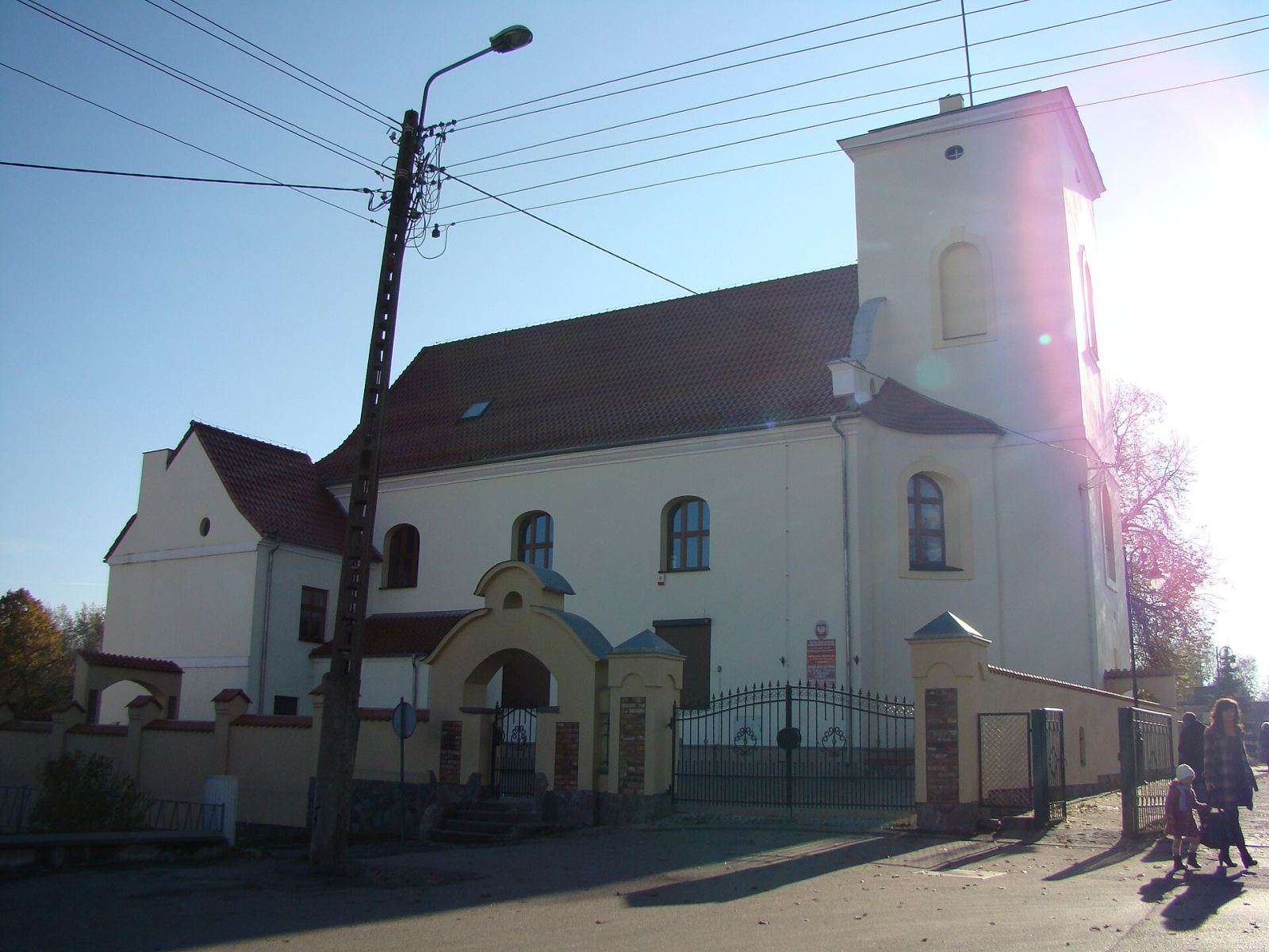 Kościół klasztorny augustianów, ob. szkoła, Chojnice