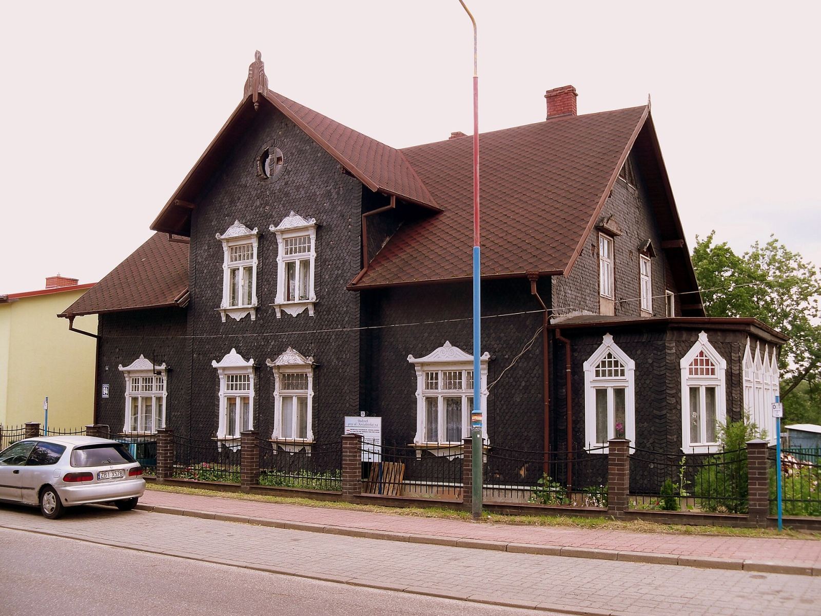 Otoczenie, Karlino