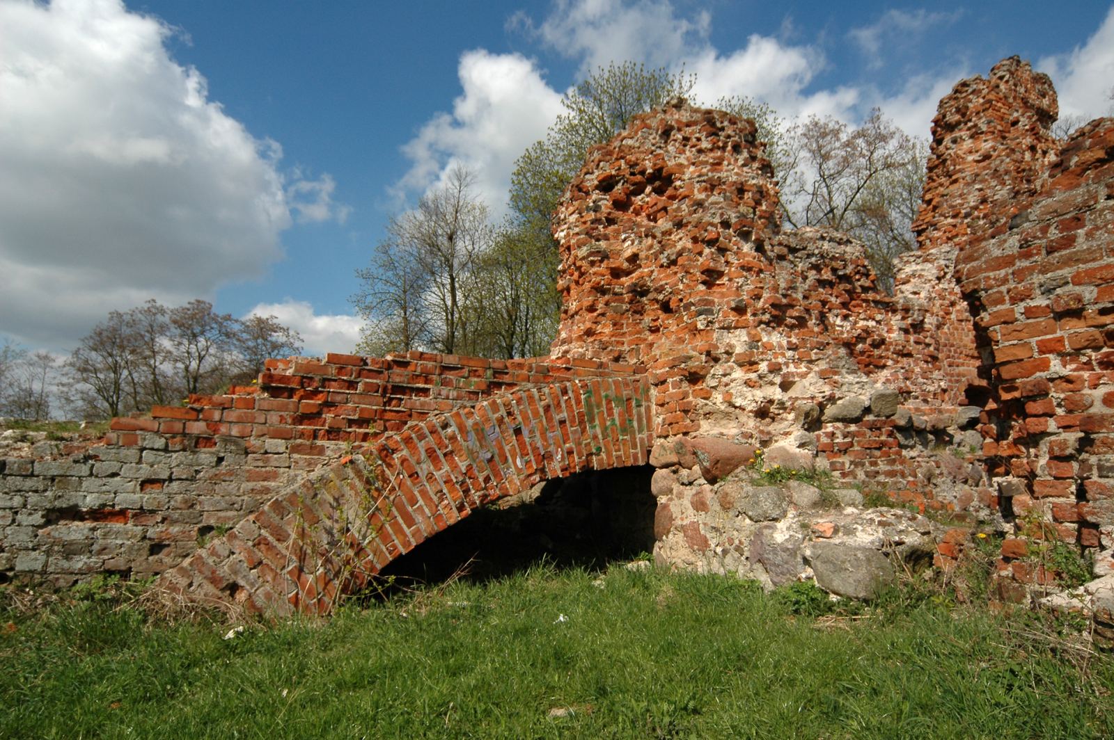Ruiny zamku, Raciążek