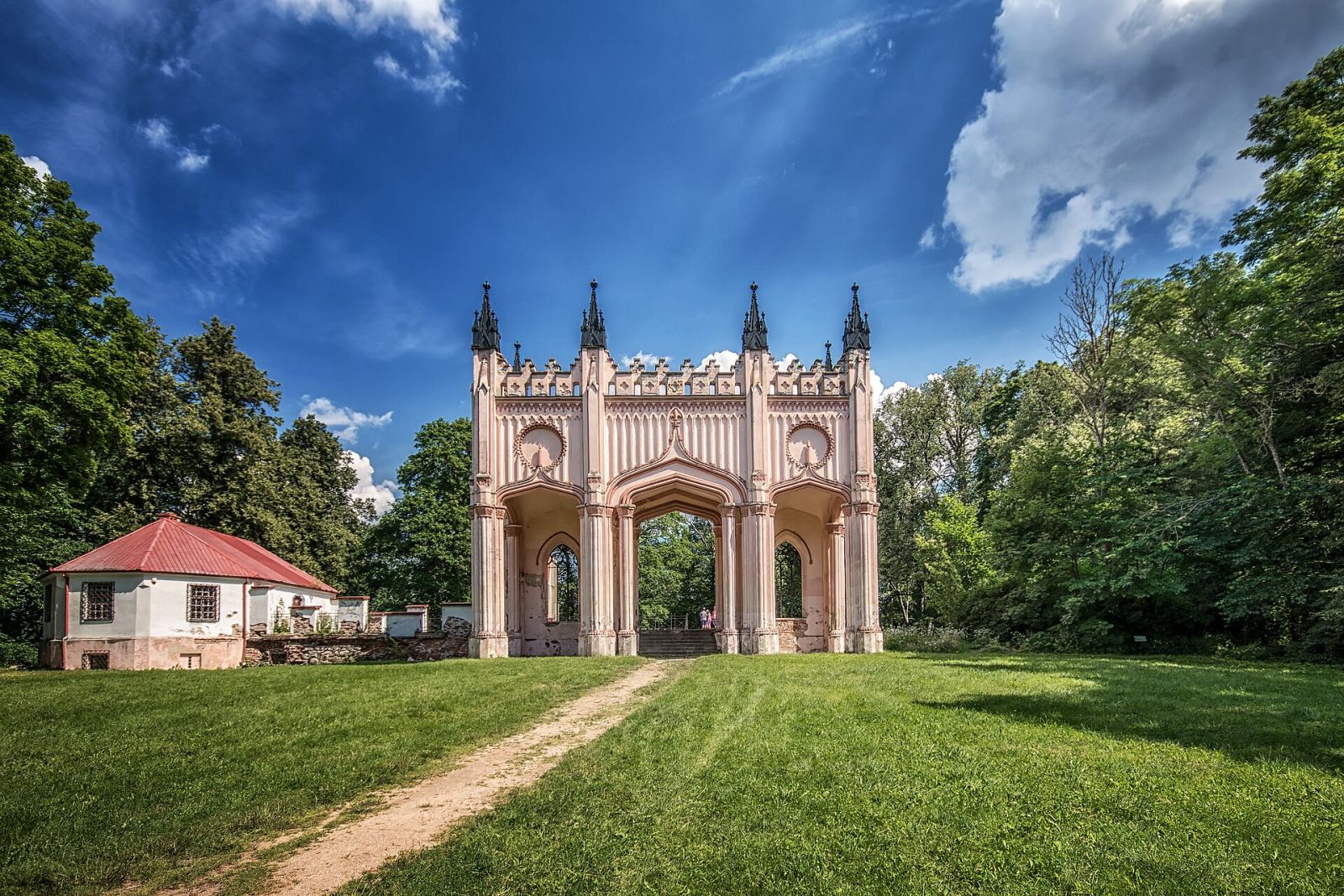 Pozostałości zespołu pałacowego, Dowspuda