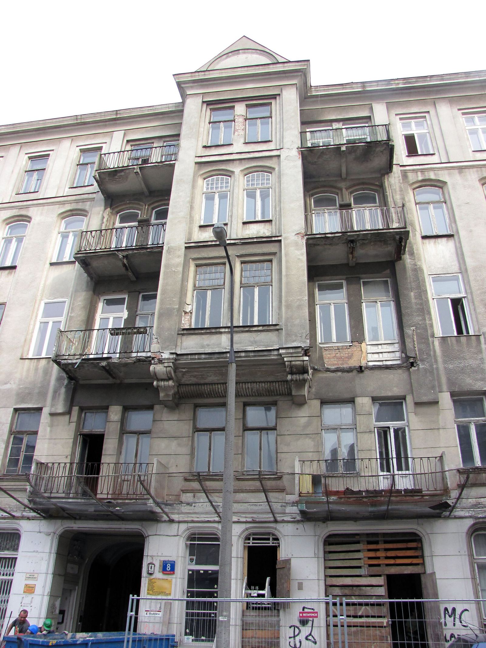 Kamienica z oficynami, Warszawa