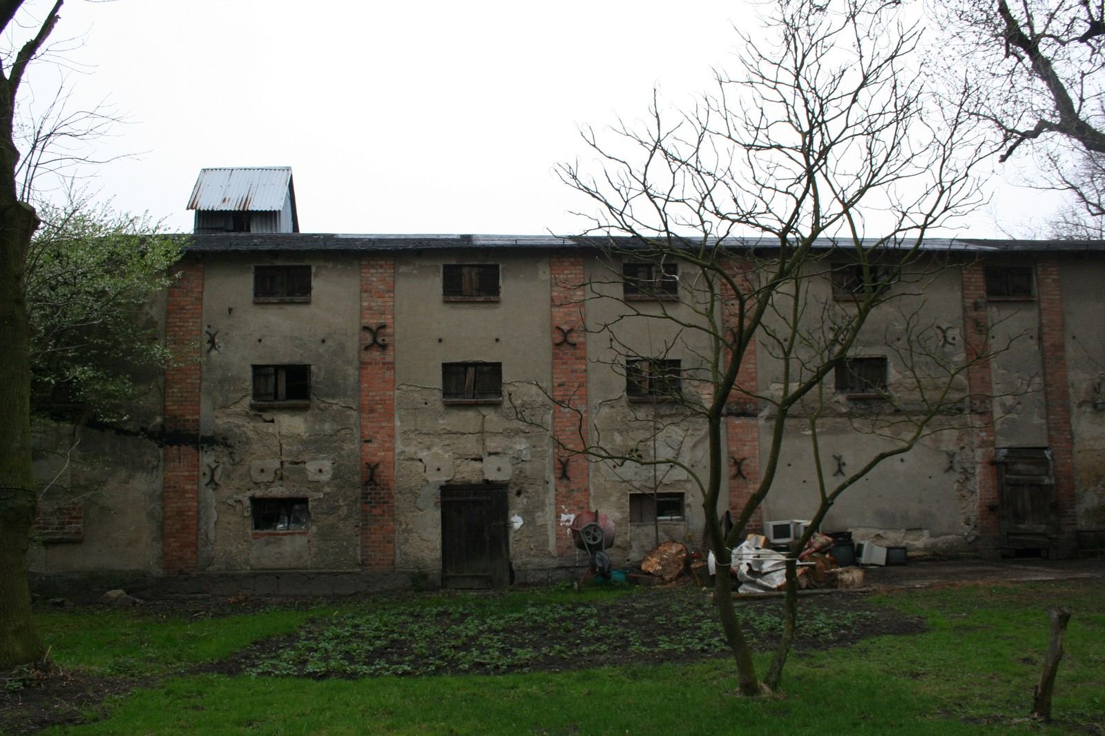 Spichlerz, Trzebcz Szlachecki