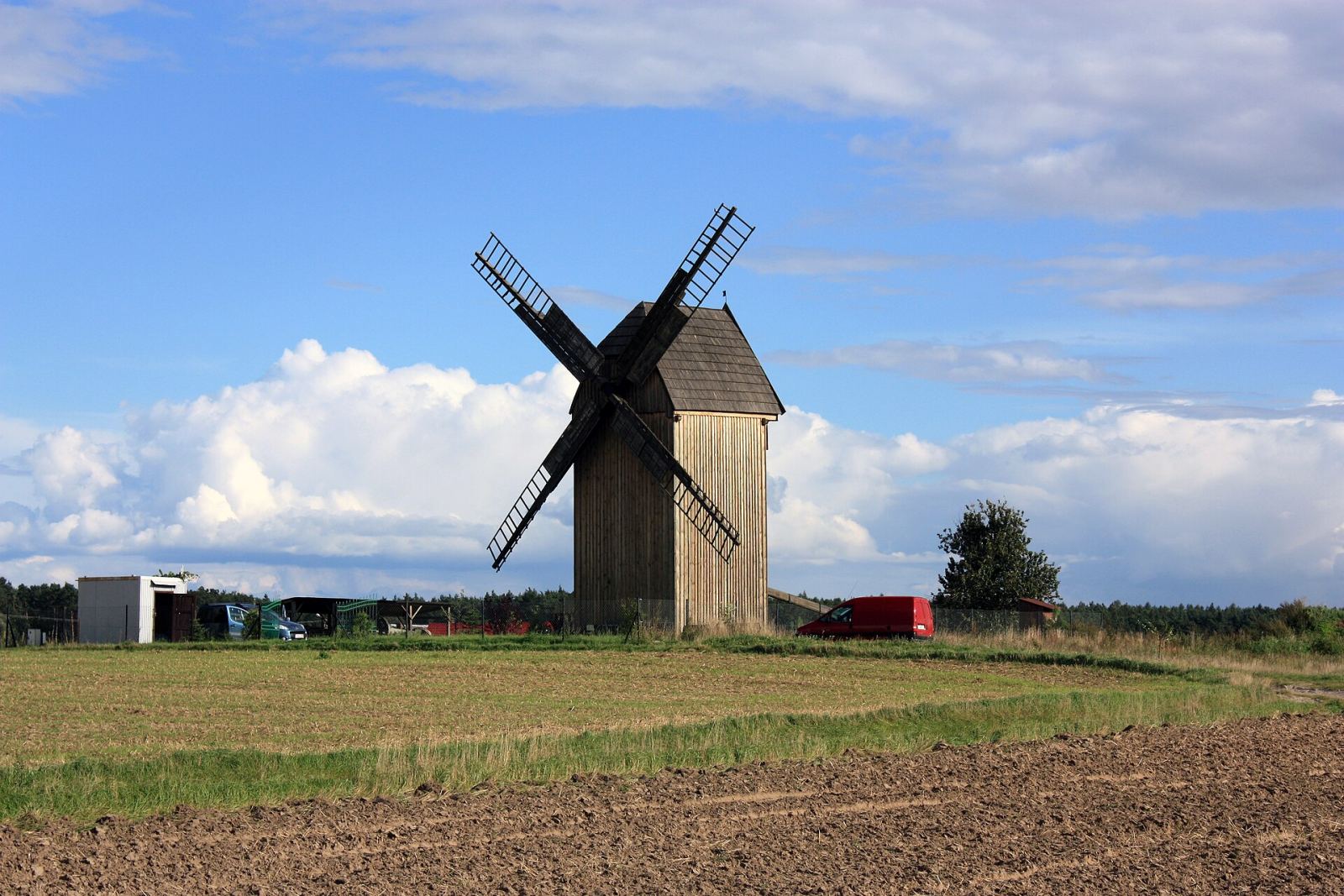 Otoczenie, Ostrowo