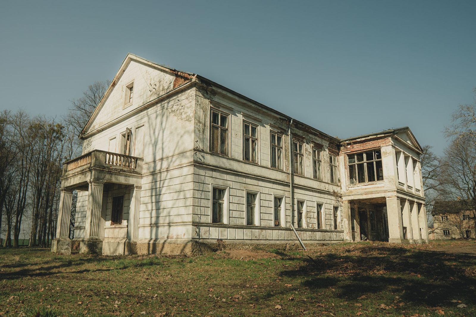 Pałac, Szczyty