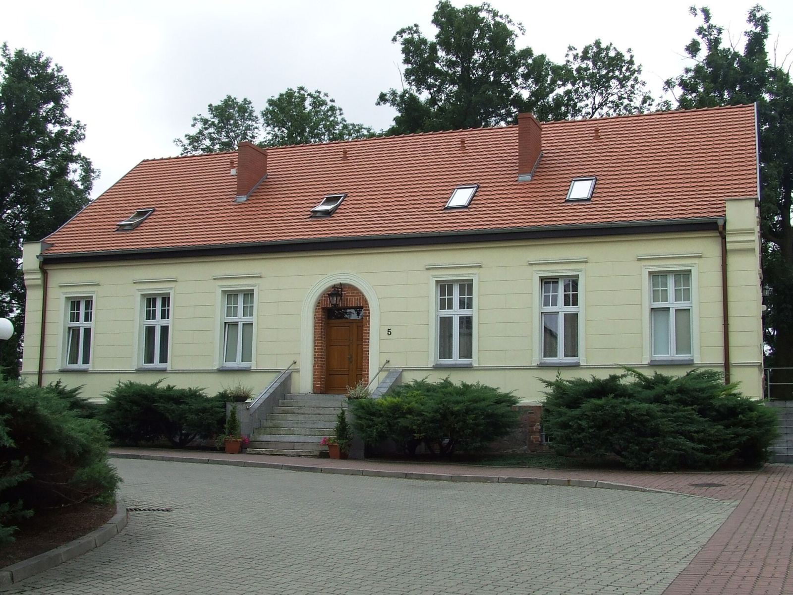 Kanonia, Gniezno