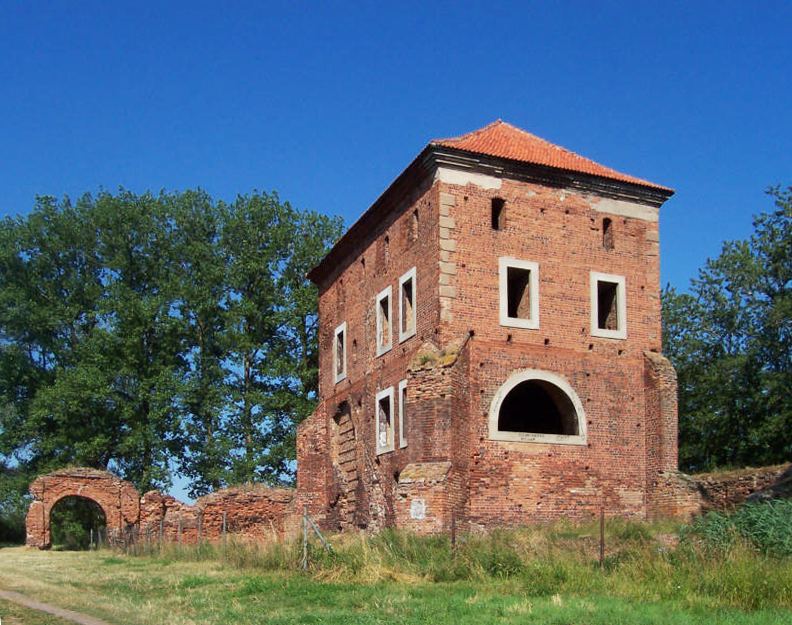 Ruina zamku, Gołańcz