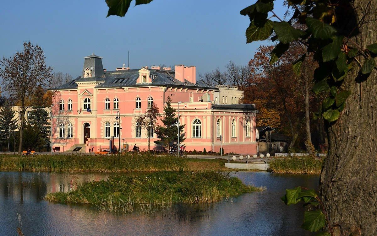 D. hotel Zdrój Jadwigi, Trzebnica