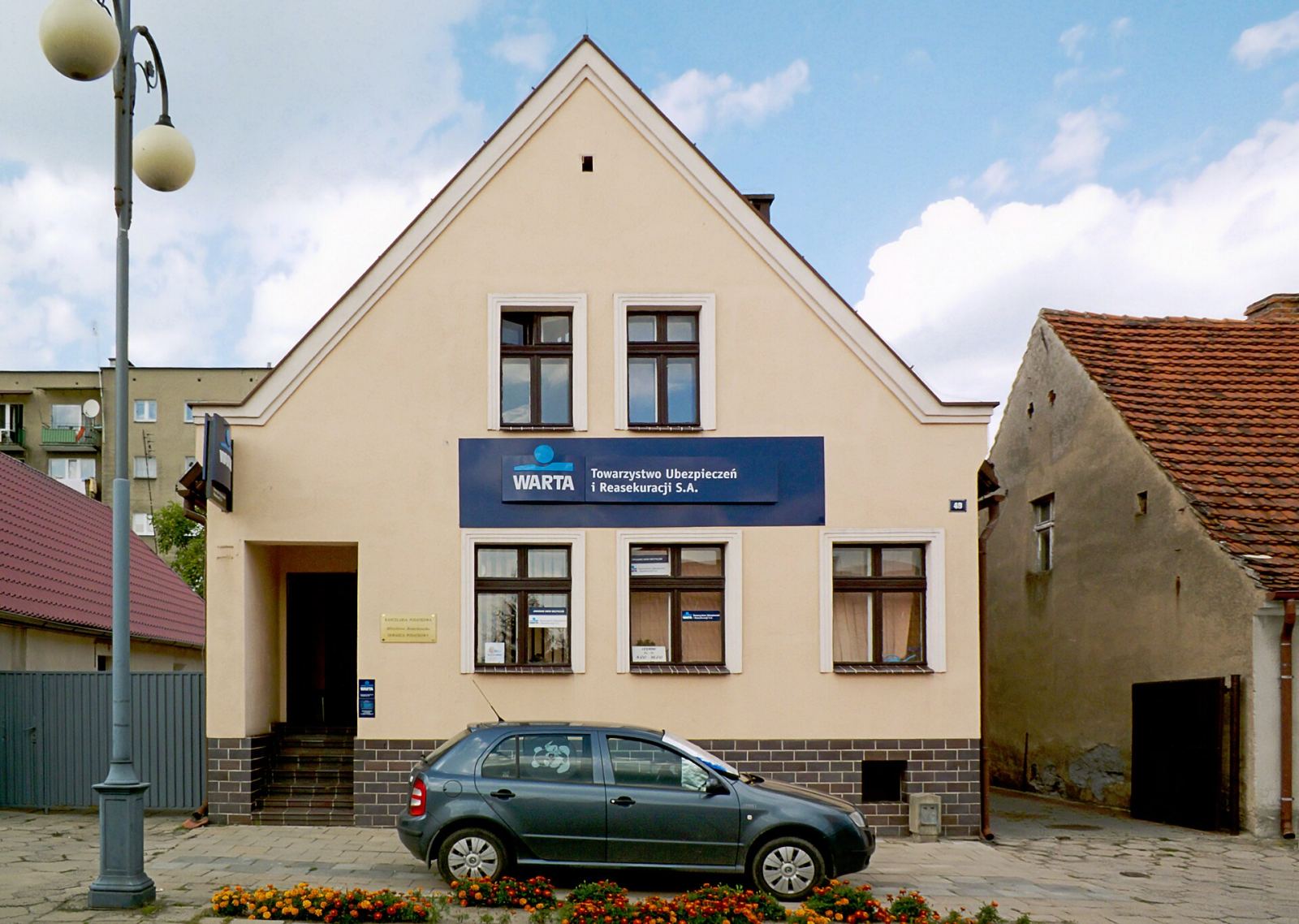 Dom, Chodzież