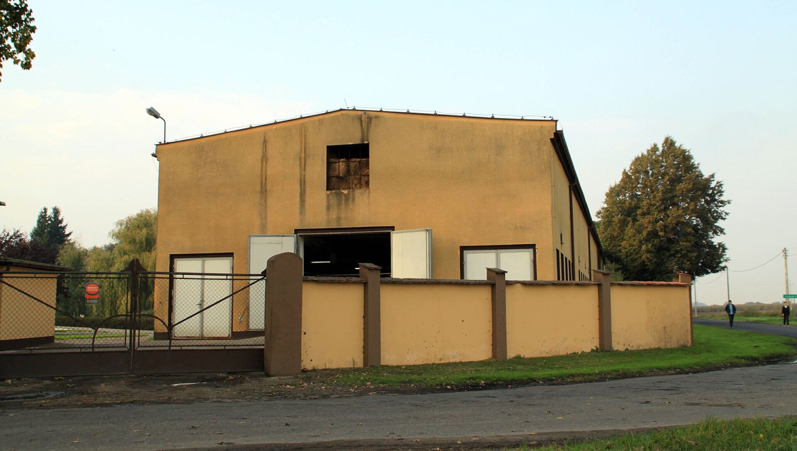 Stajnia, Kadzewo