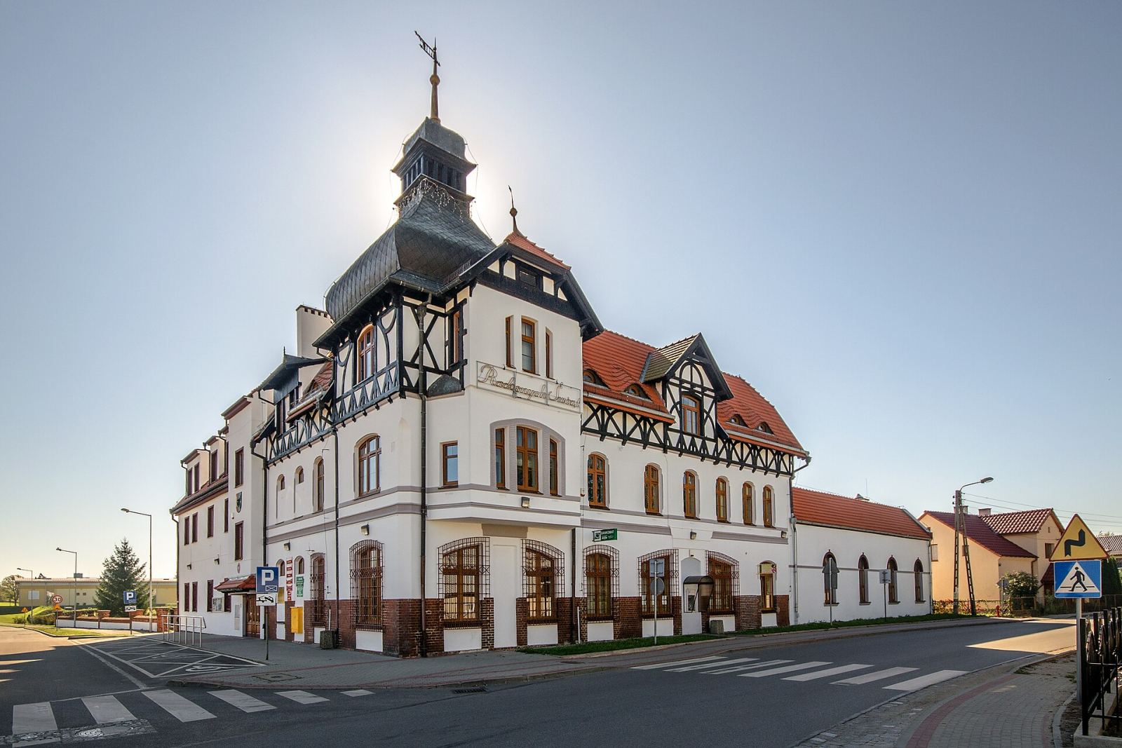 Dom, Miękinia