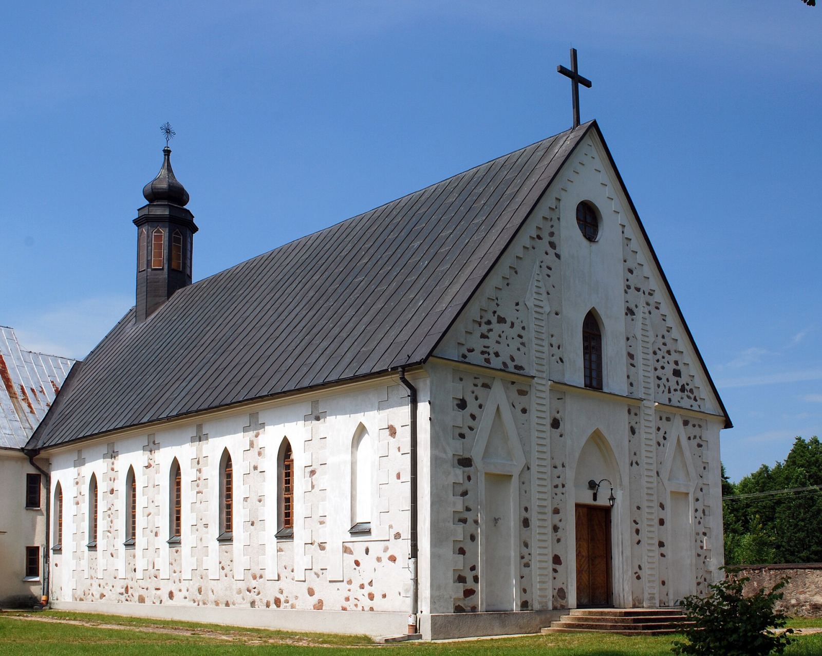 D. zespół klasztorny Franciszkanów Reformatów, Smolany