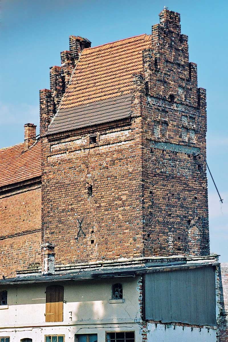 Wieża zamkowa, Góra