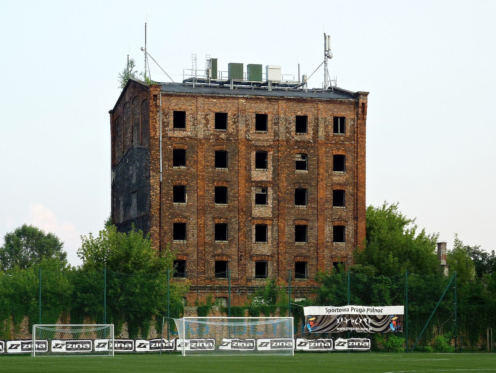 Spichlerz, Warszawa