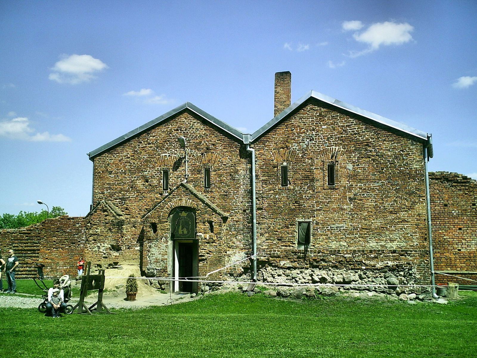 Dom wschodni, d. prochownia, ob. muzeum, Łęczyca